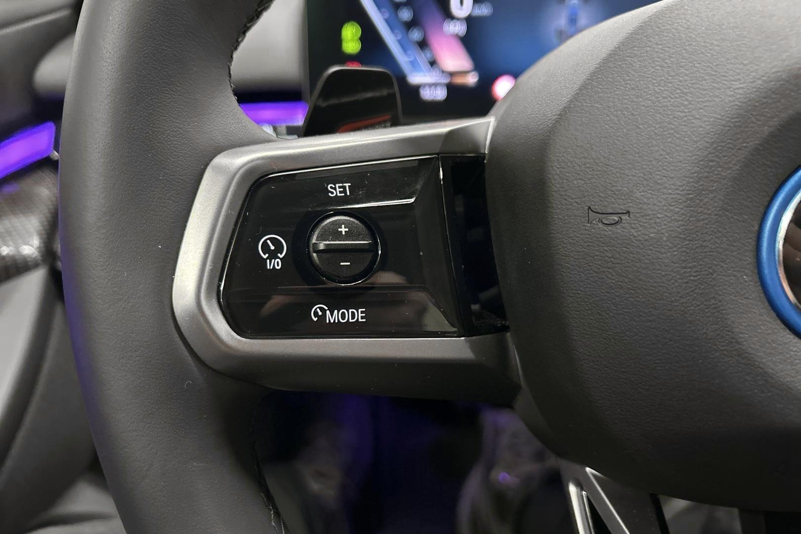 BMW i5 2025