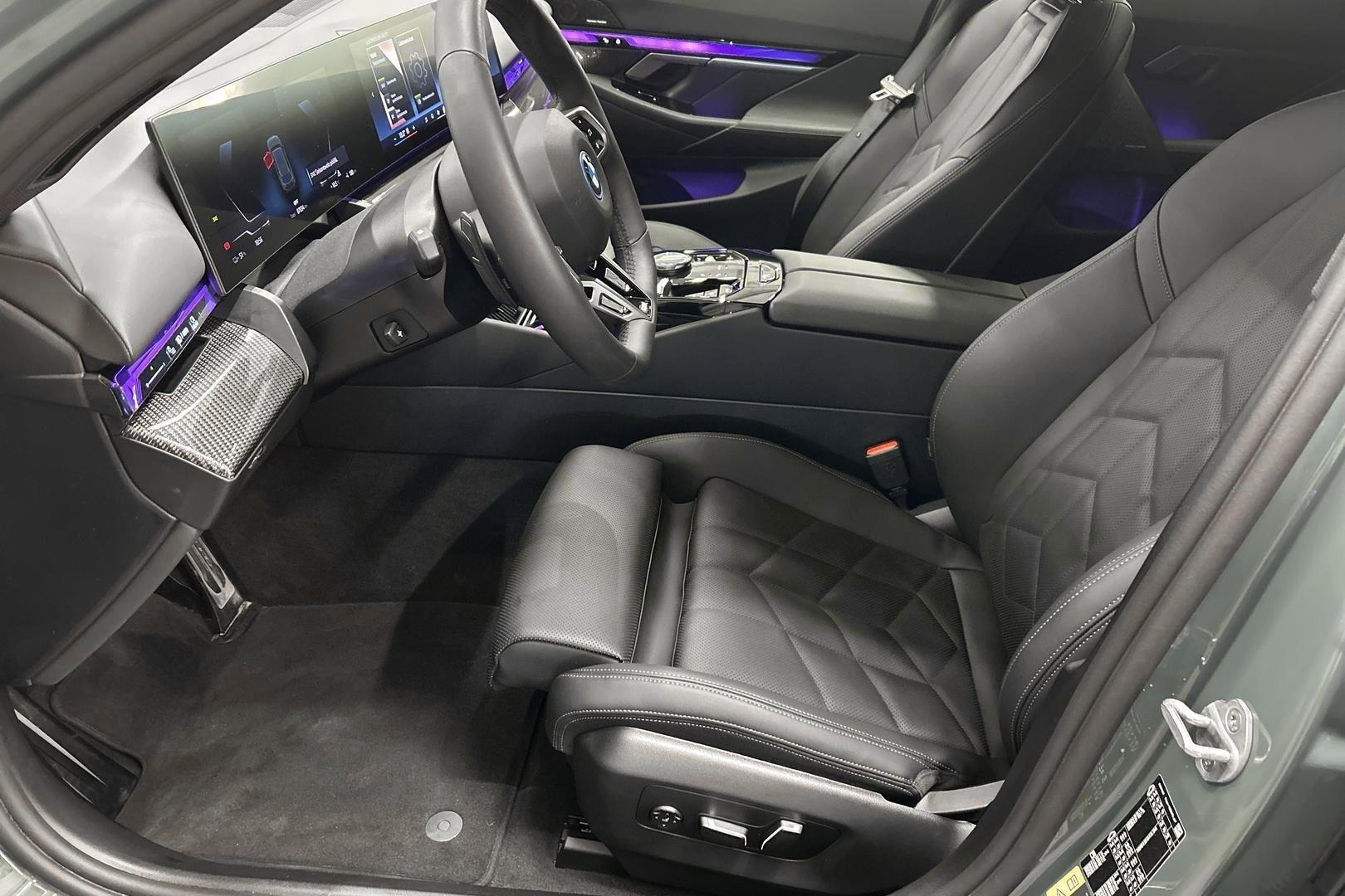 BMW i5 2025