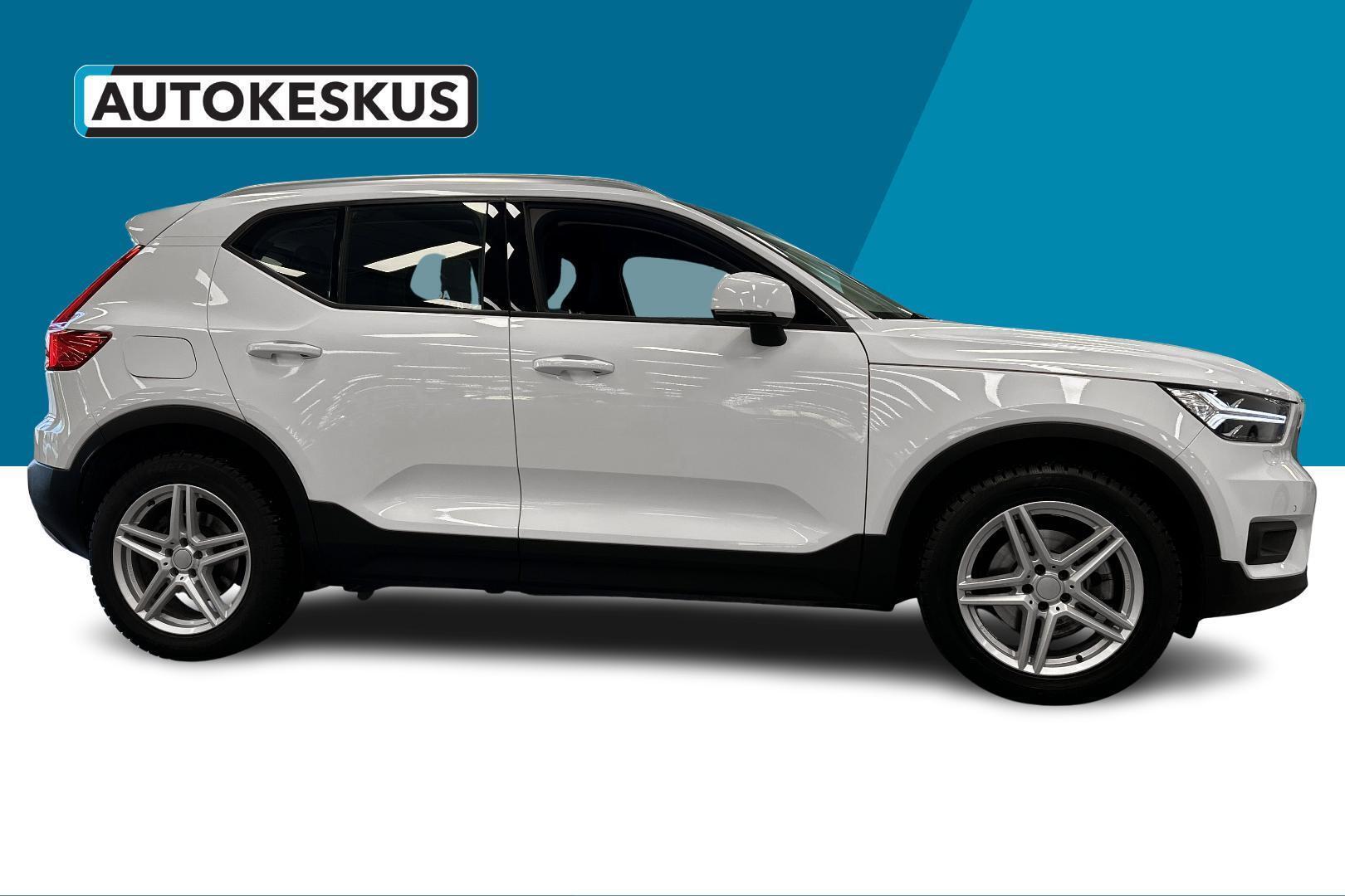 VOLVO XC40 2019