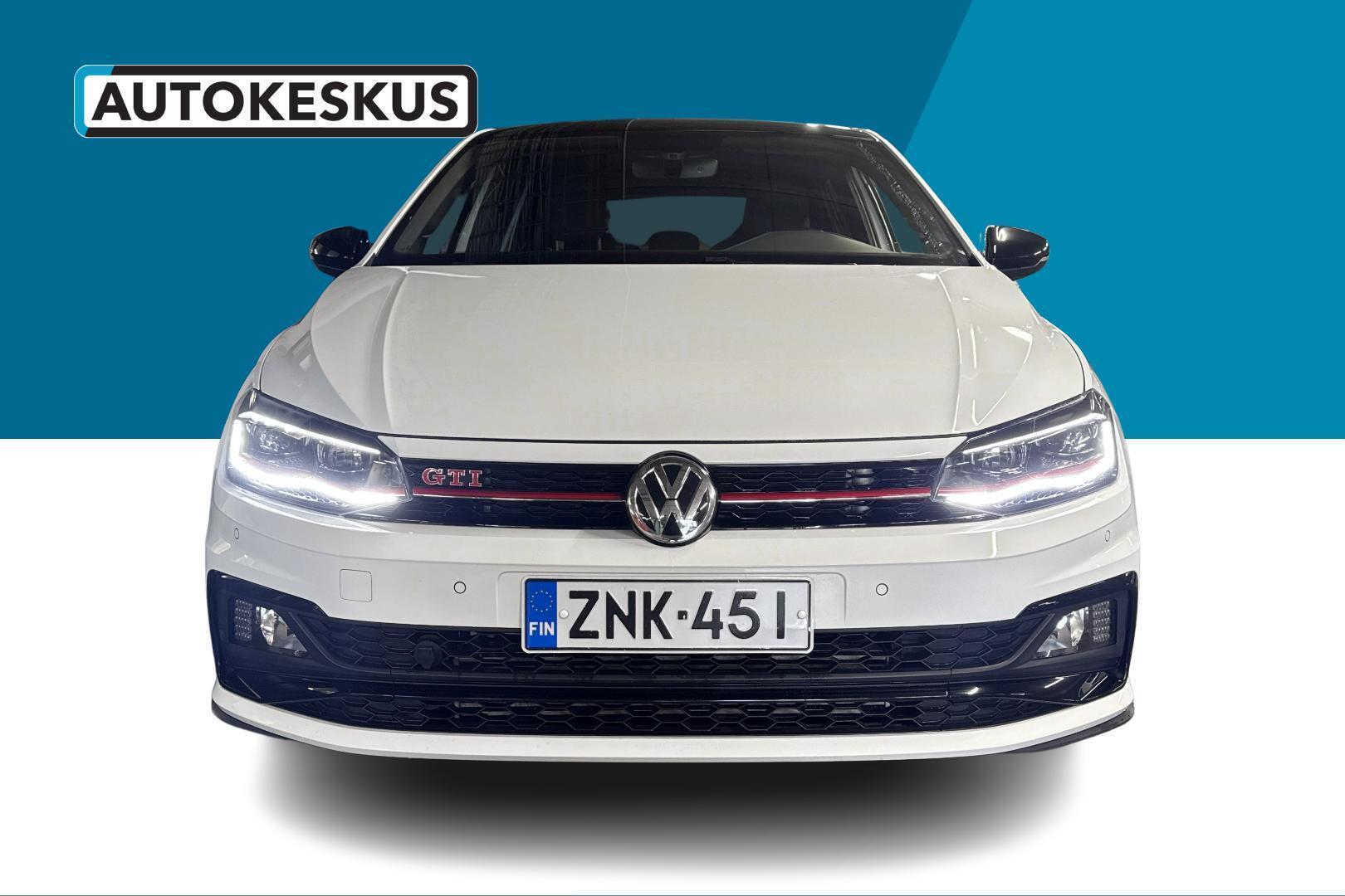 VOLKSWAGEN Polo 2