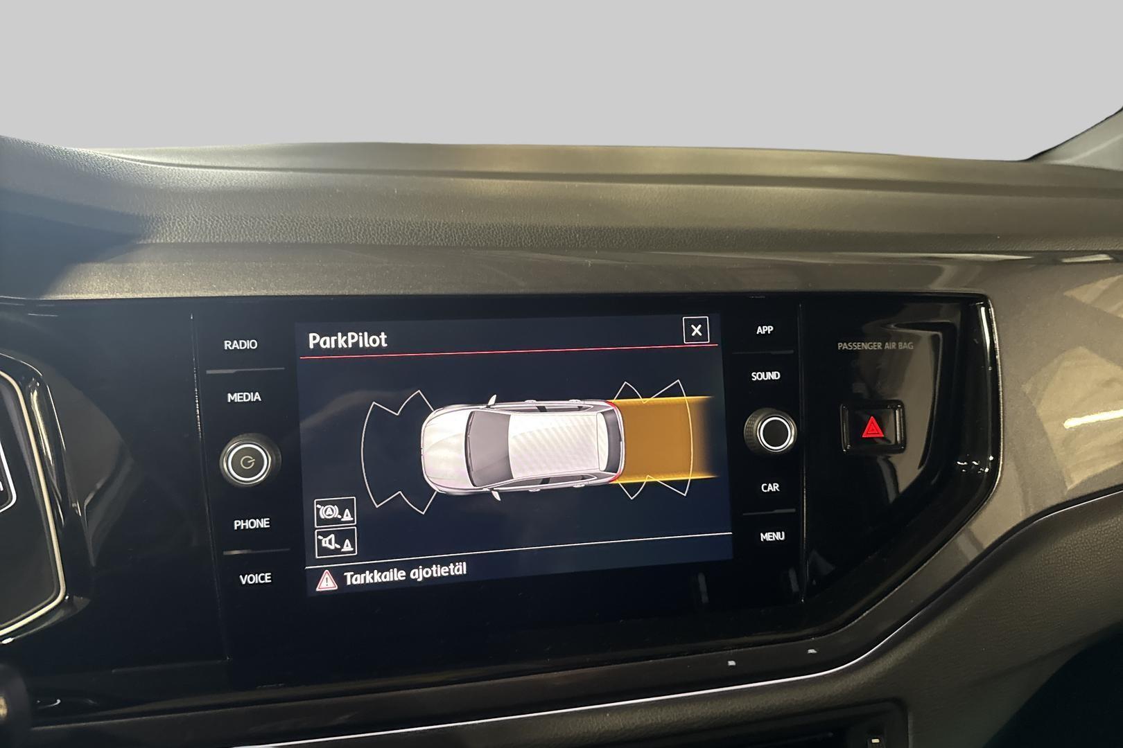 VOLKSWAGEN Polo 31