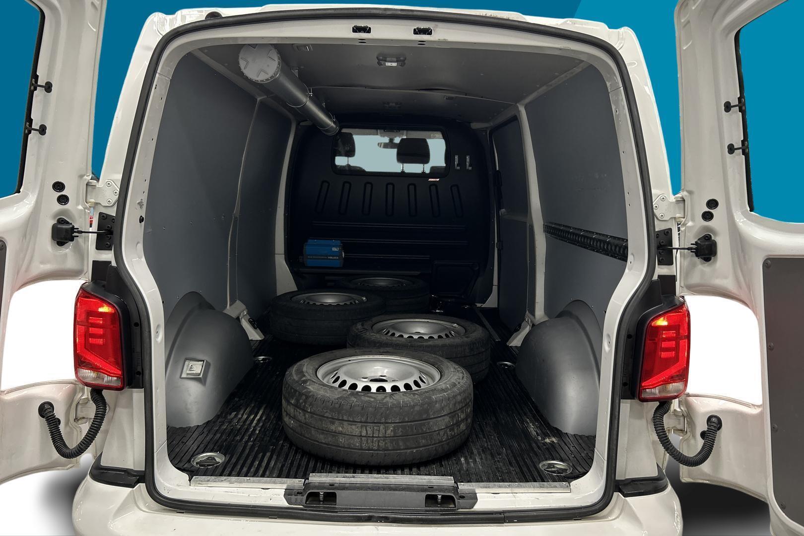 VOLKSWAGEN Transporter 2021