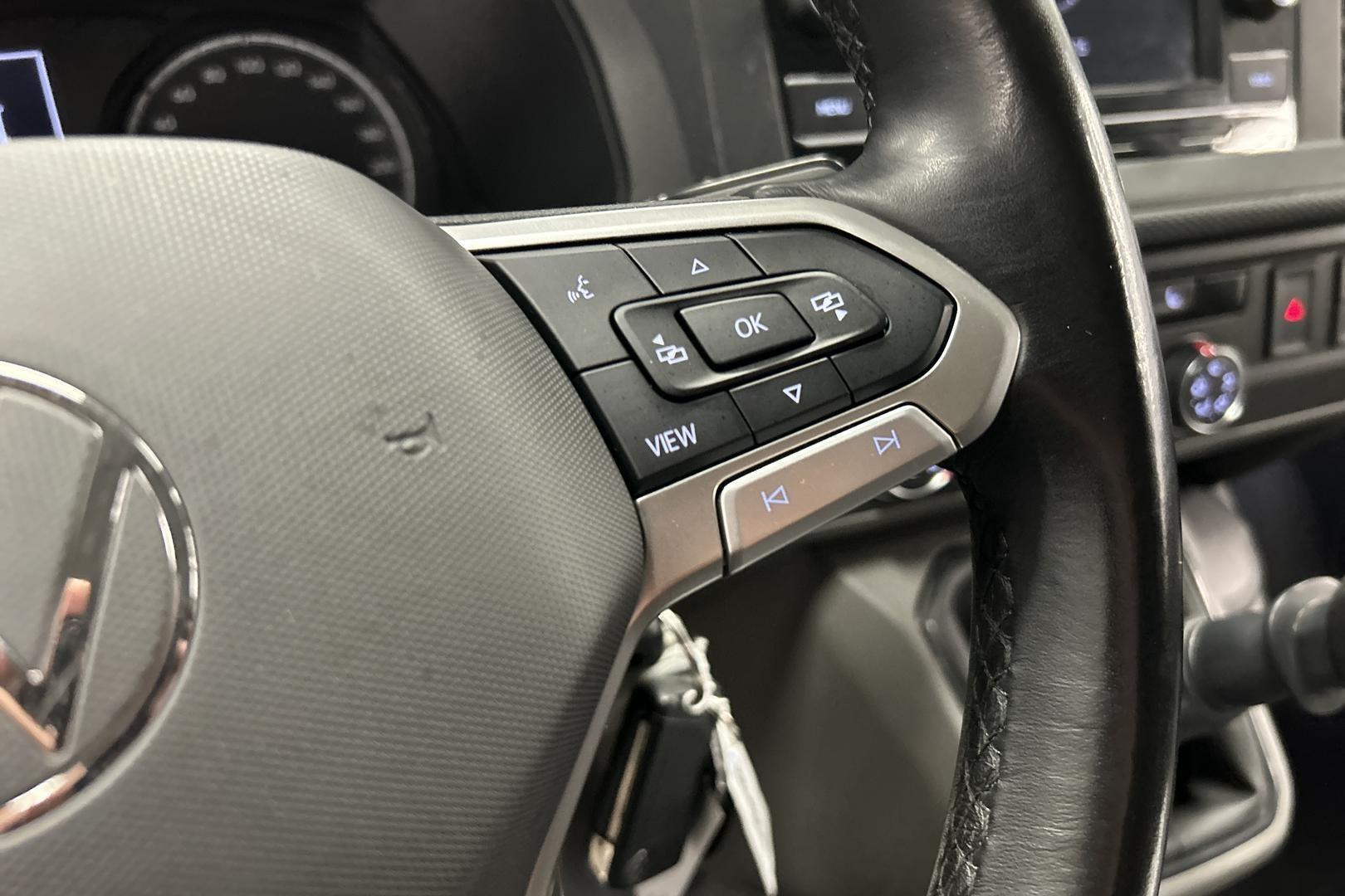 VOLKSWAGEN Transporter 2021