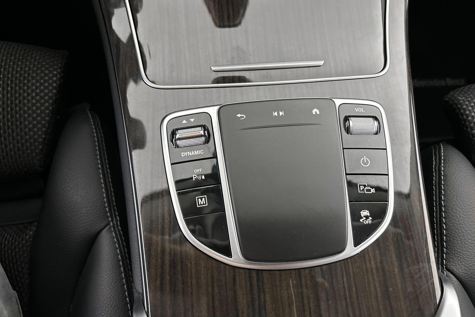 MERCEDES-BENZ GLC 2022