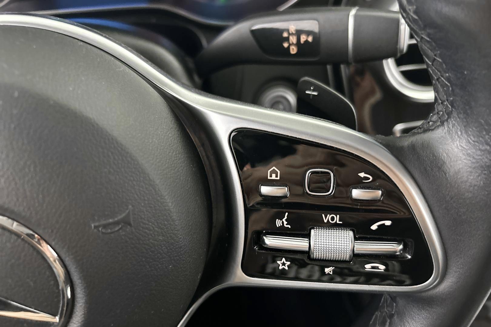 MERCEDES-BENZ GLC 2022