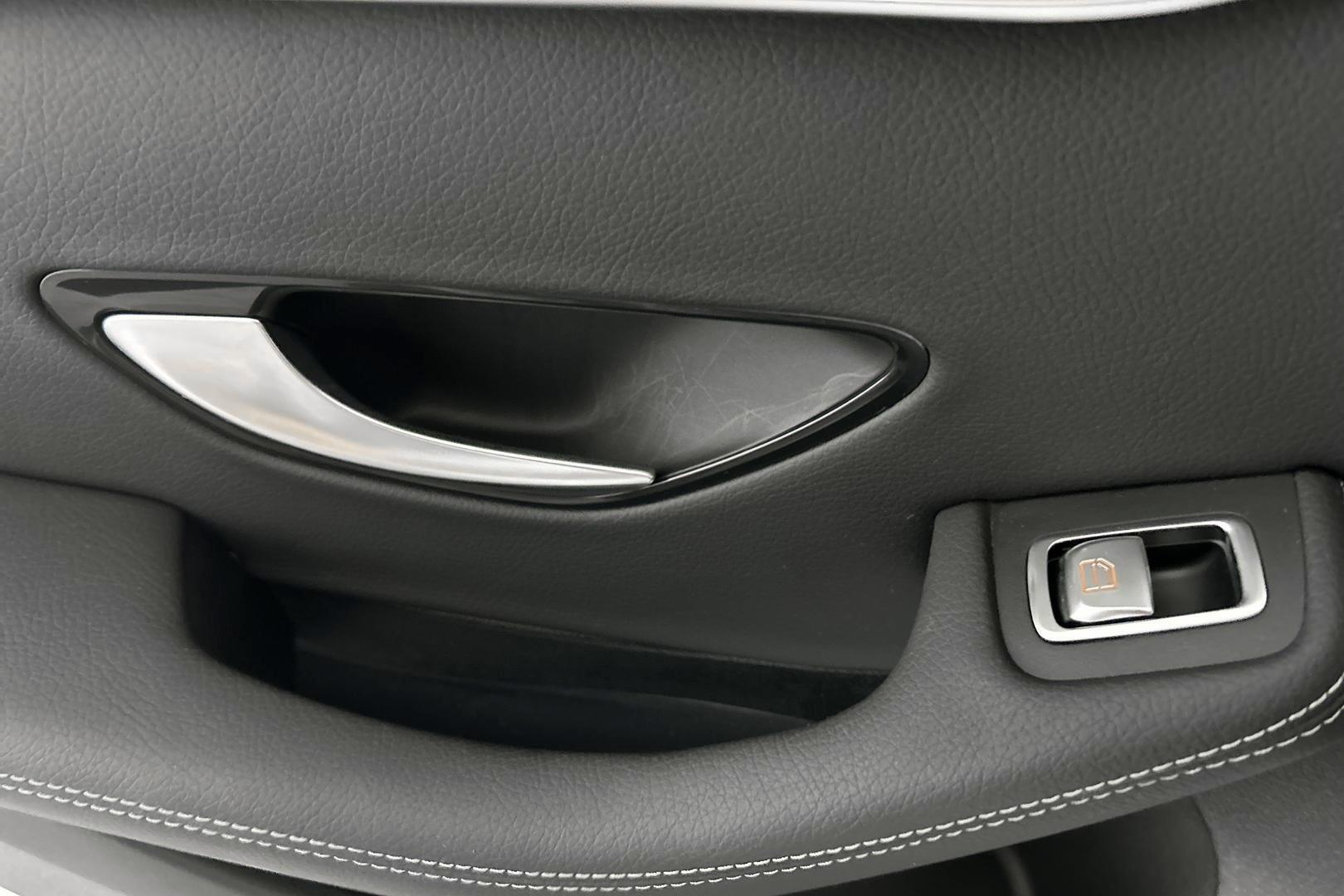 MERCEDES-BENZ GLC 2022