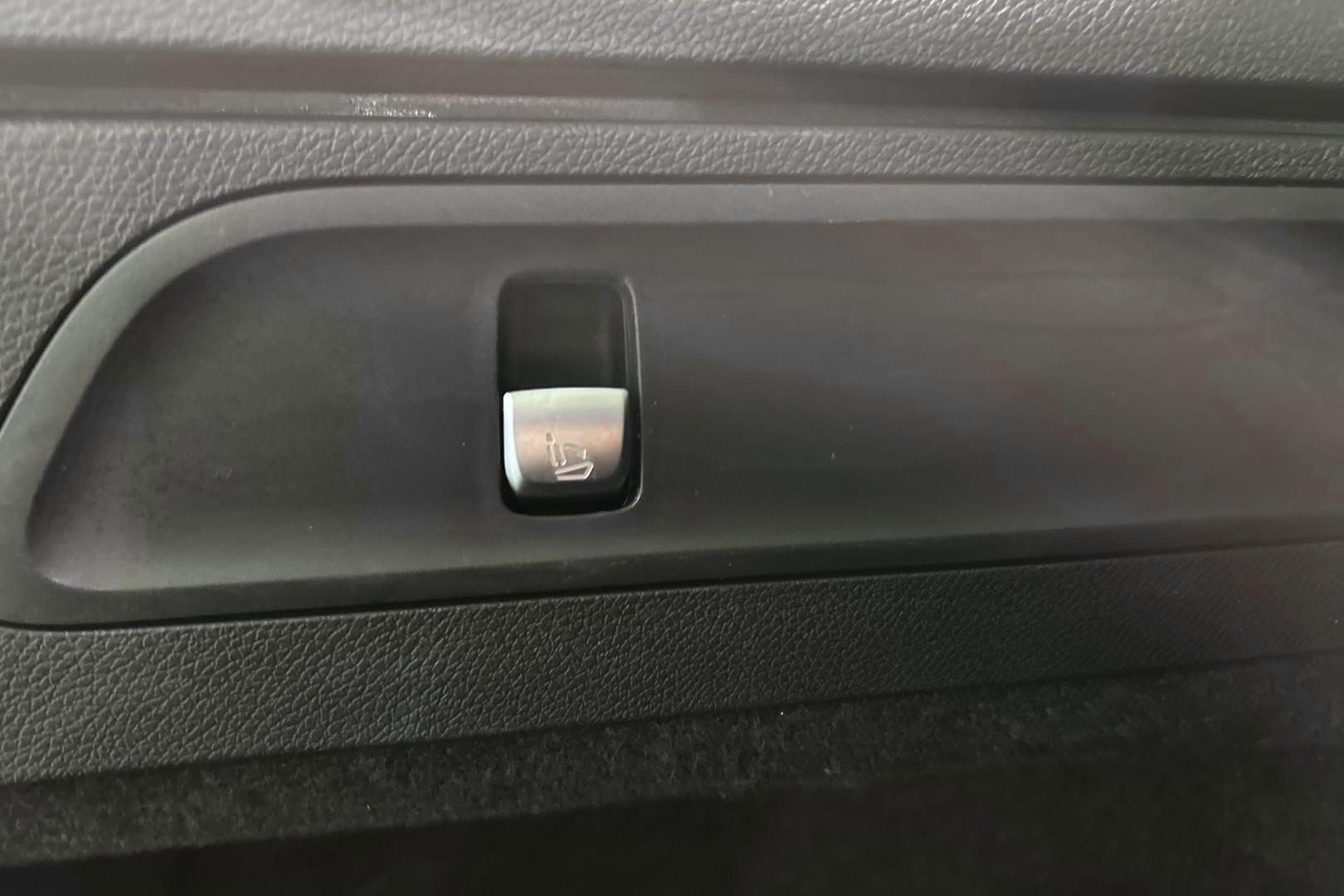 MERCEDES-BENZ GLC 2022