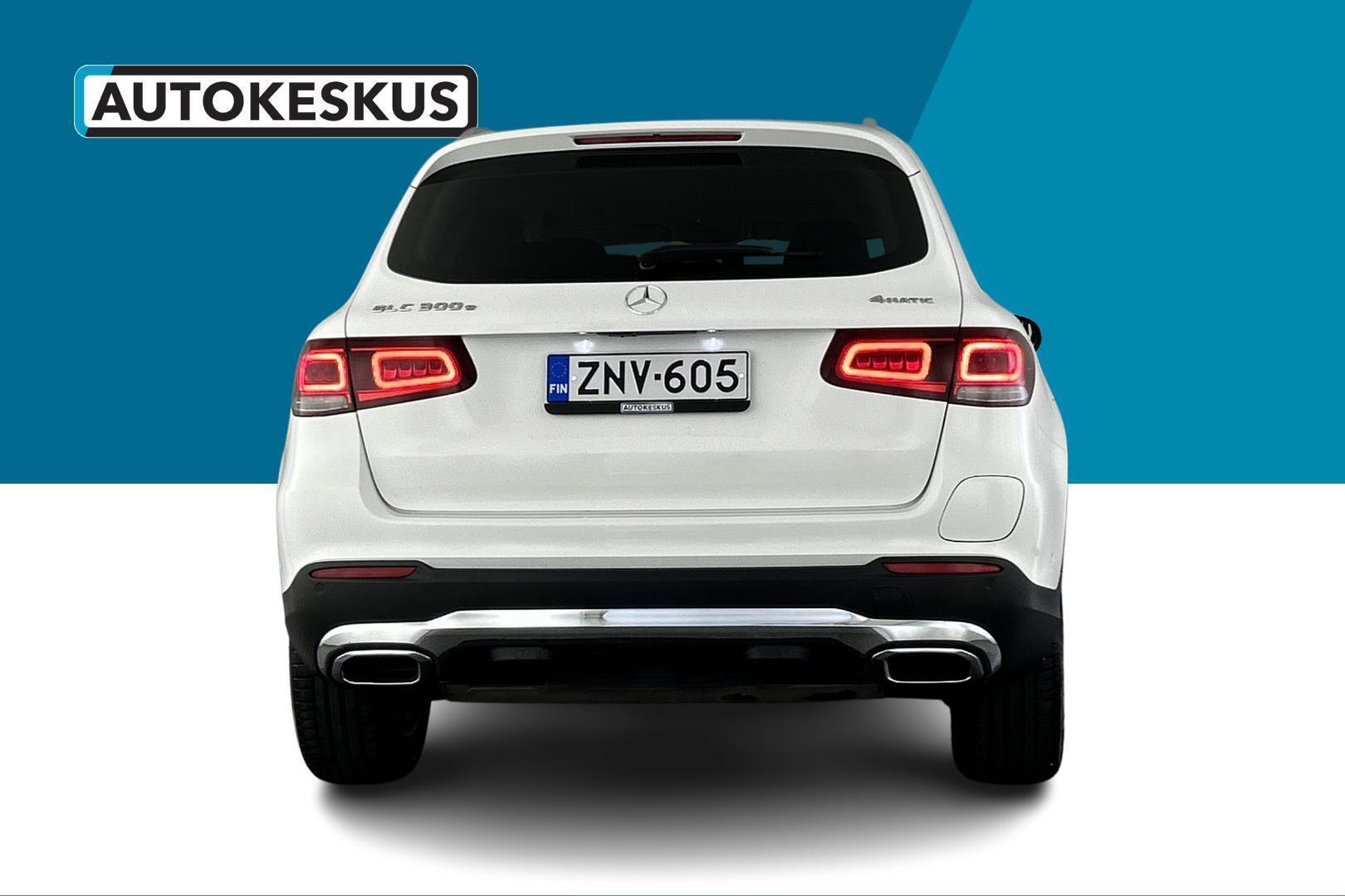 MERCEDES-BENZ GLC 2022