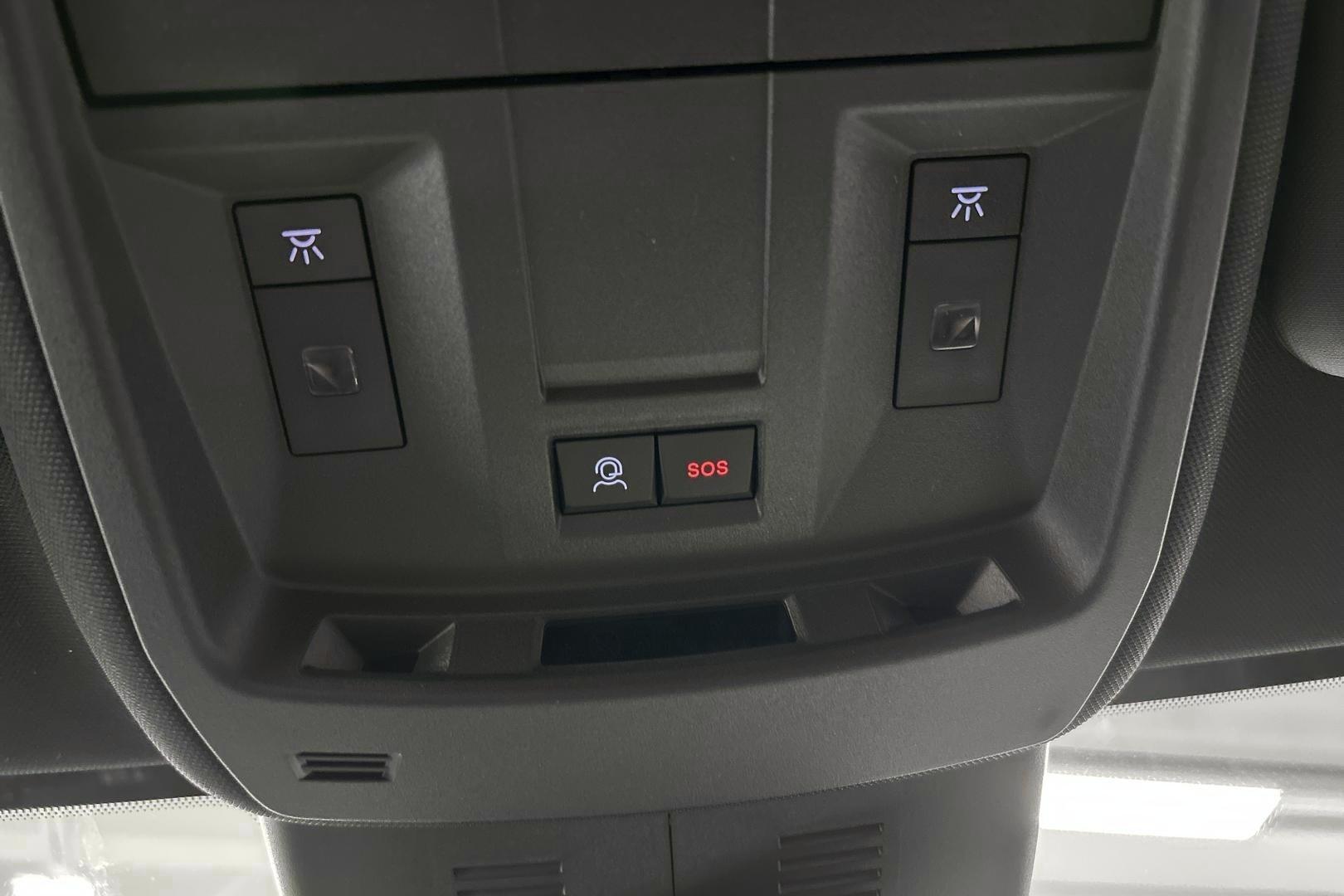 PEUGEOT E-3008 2026