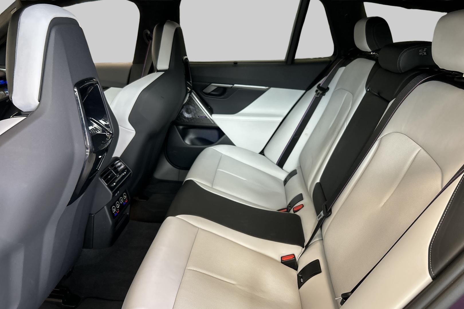 BMW M5 2025