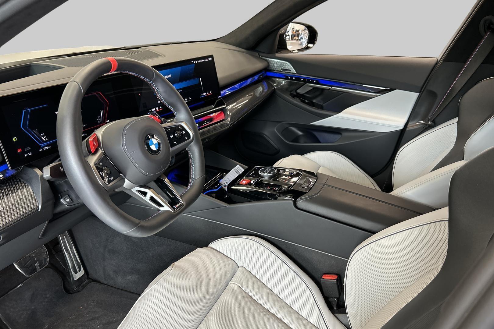 BMW M5 2025