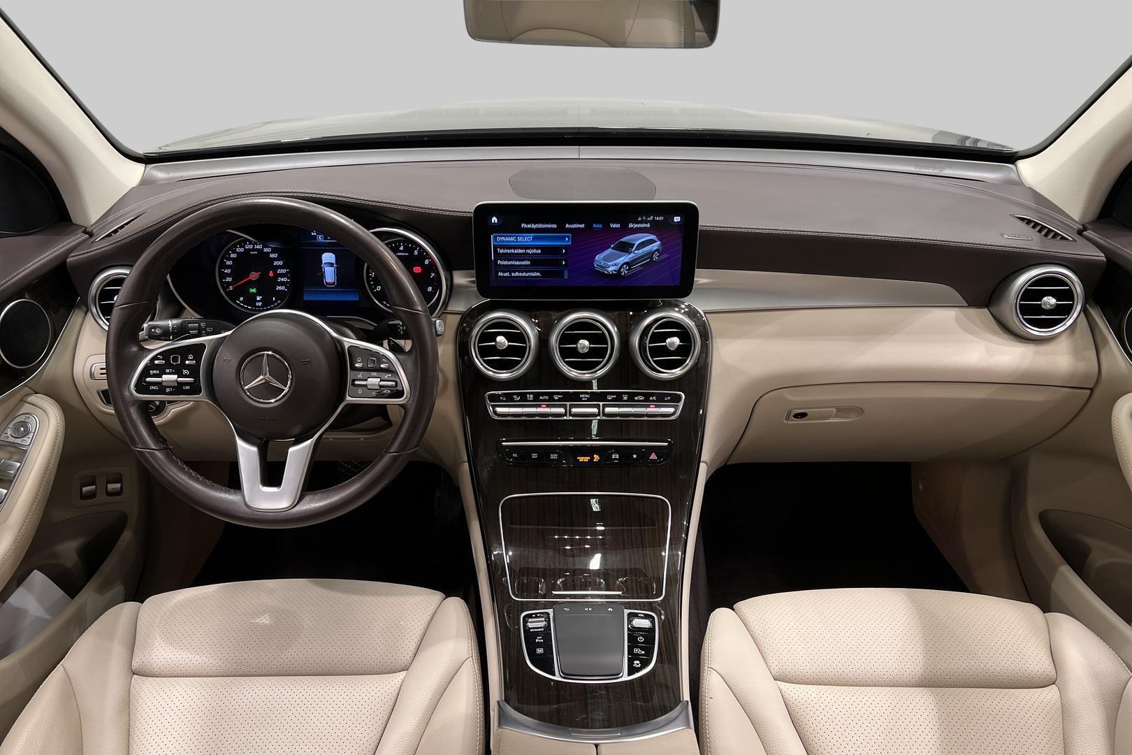 MERCEDES-BENZ GLC 2022
