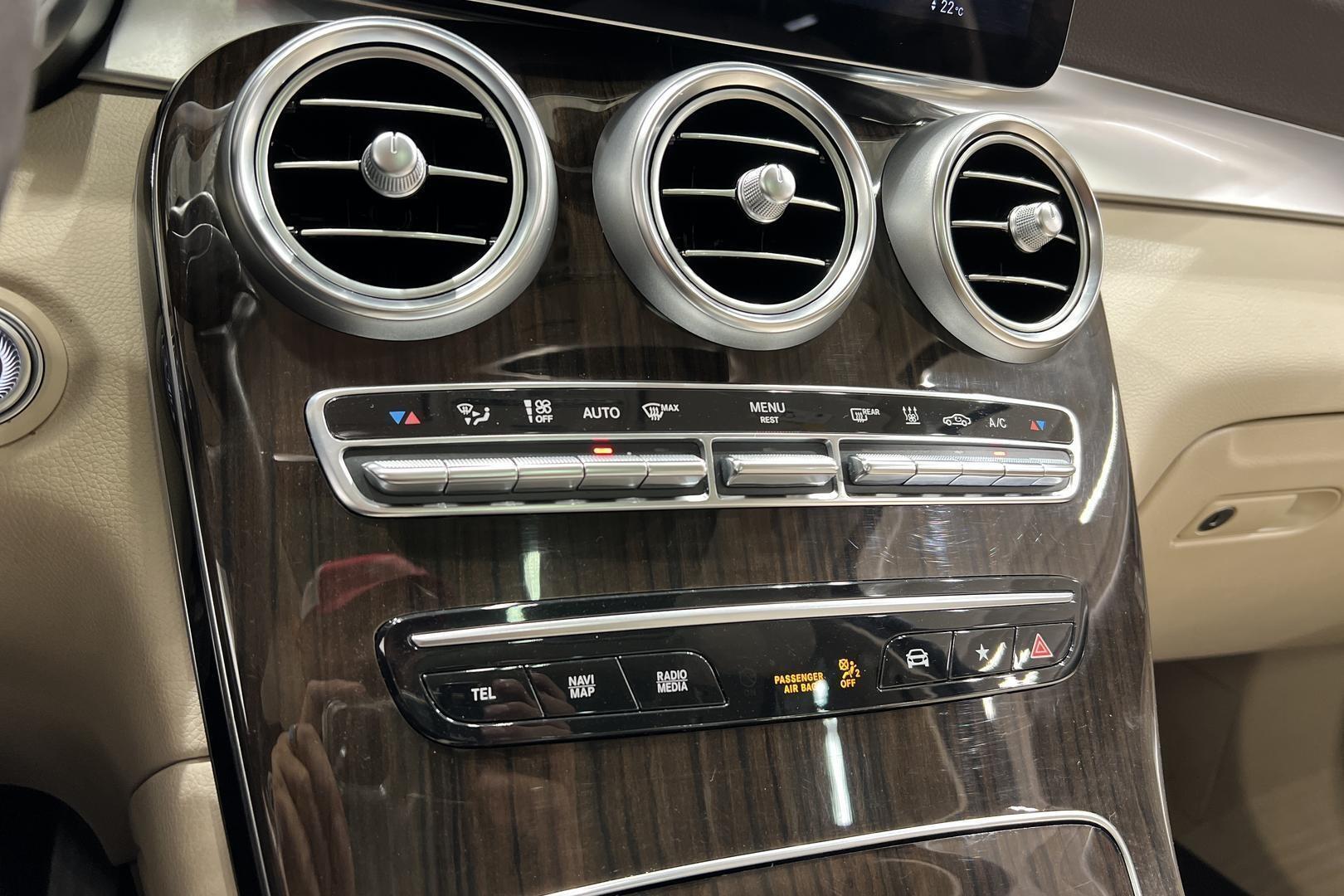MERCEDES-BENZ GLC 2022