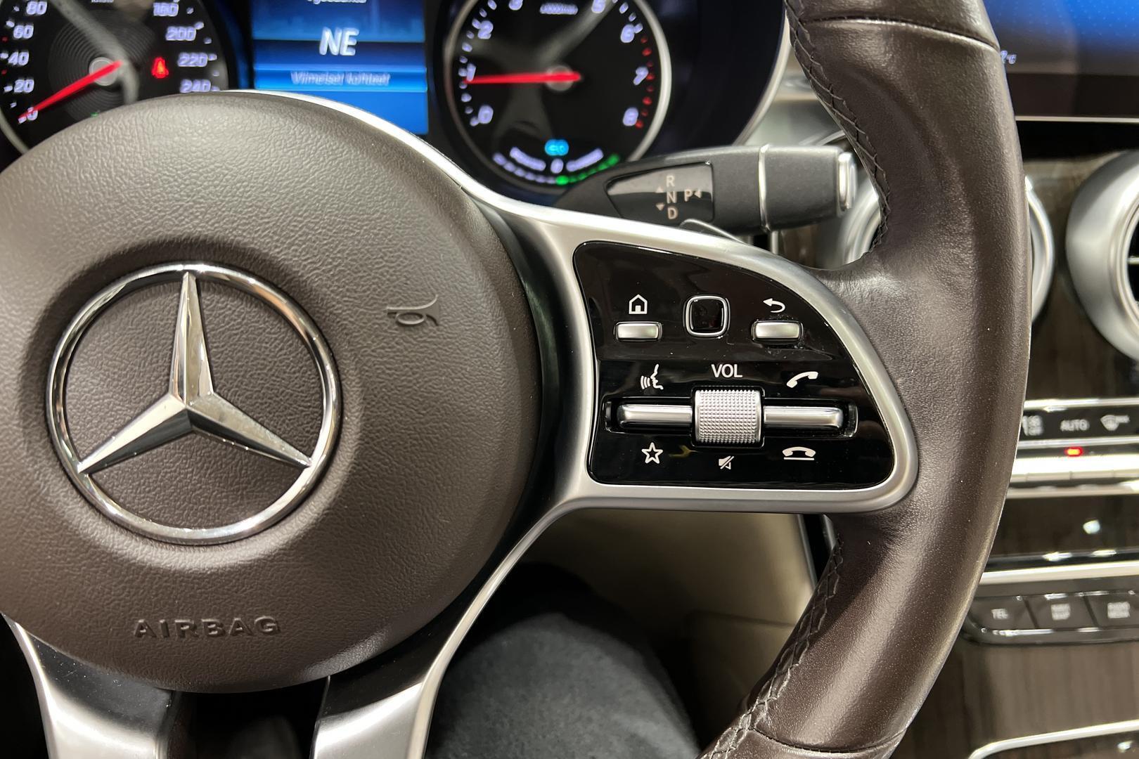 MERCEDES-BENZ GLC 2022