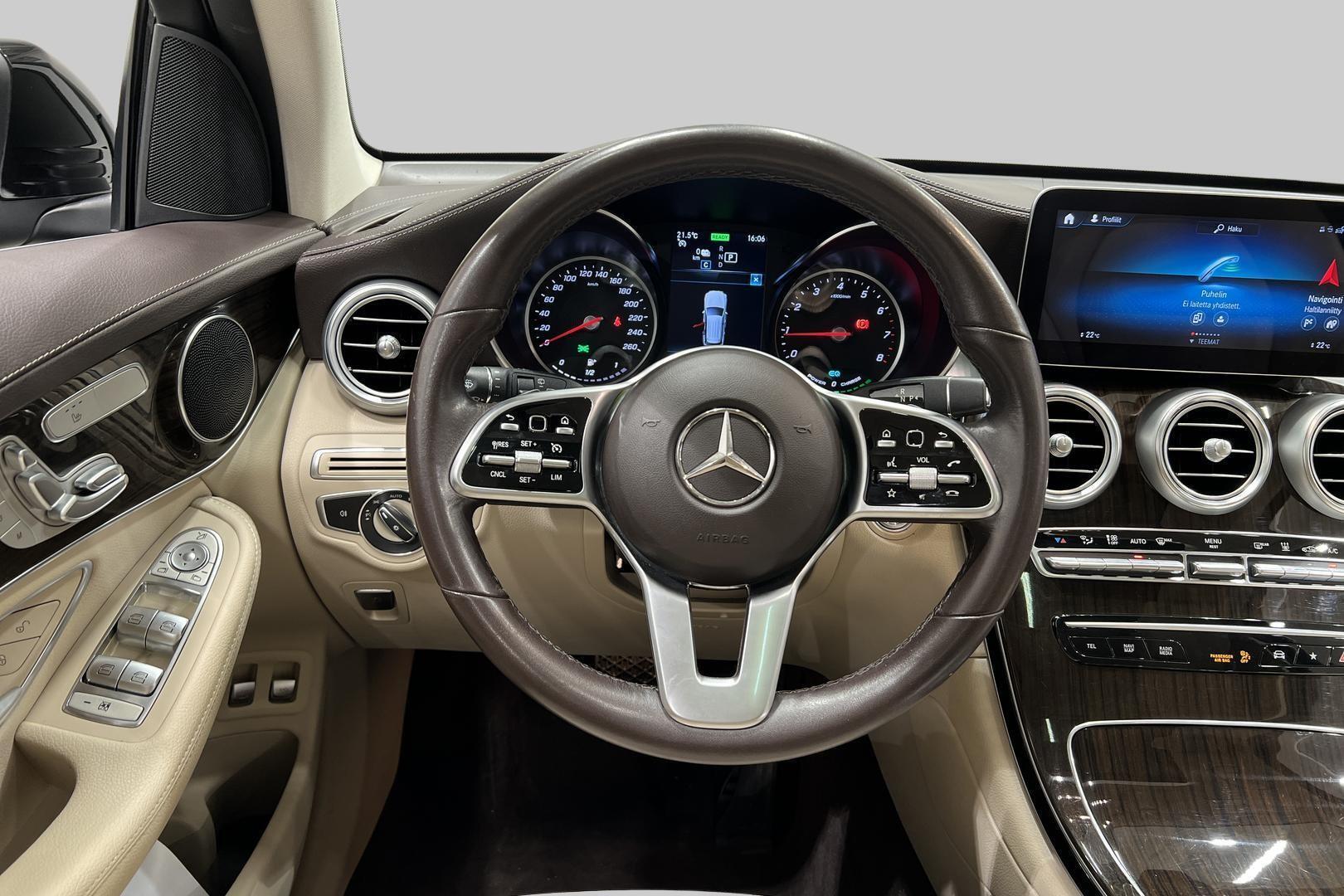 MERCEDES-BENZ GLC 2022