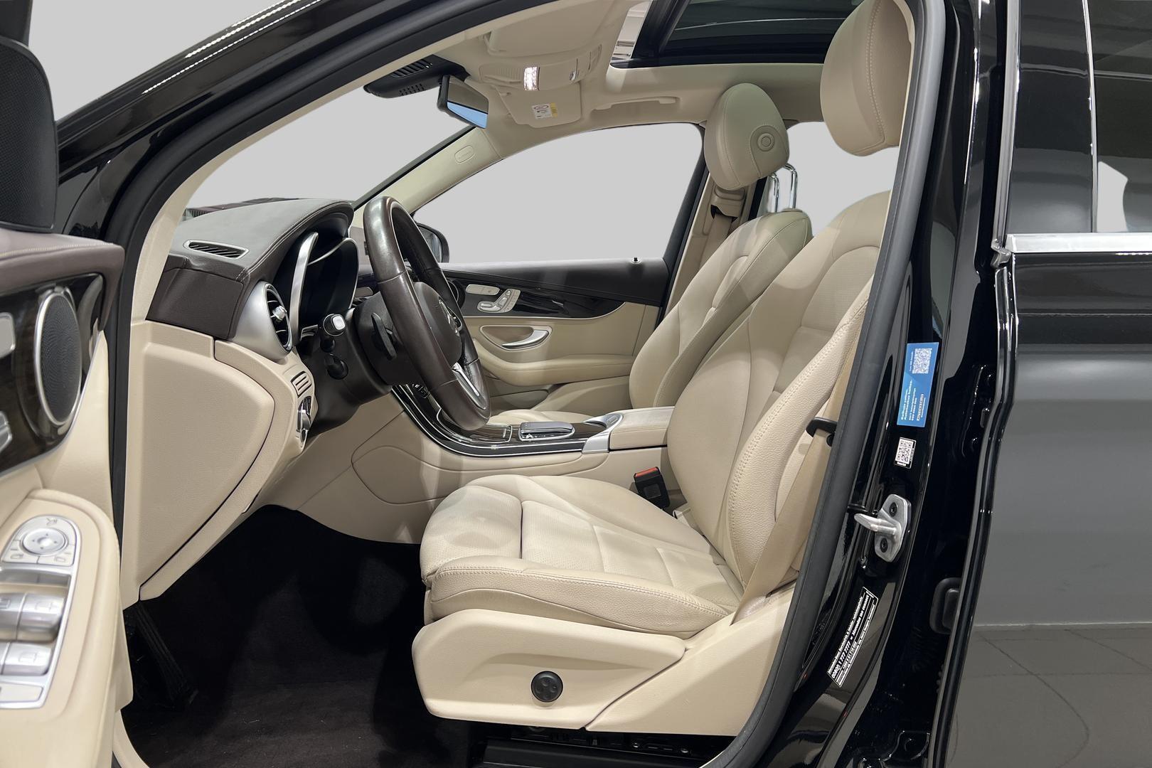MERCEDES-BENZ GLC 2022