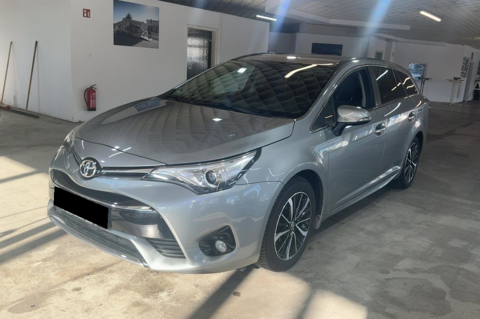 TOYOTA AVENSIS 2018