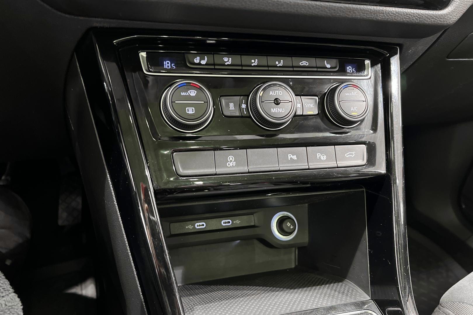 VOLKSWAGEN Touran 2022