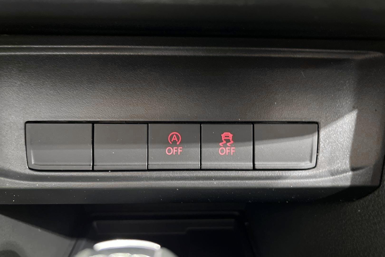 VOLKSWAGEN Caddy Maxi 19