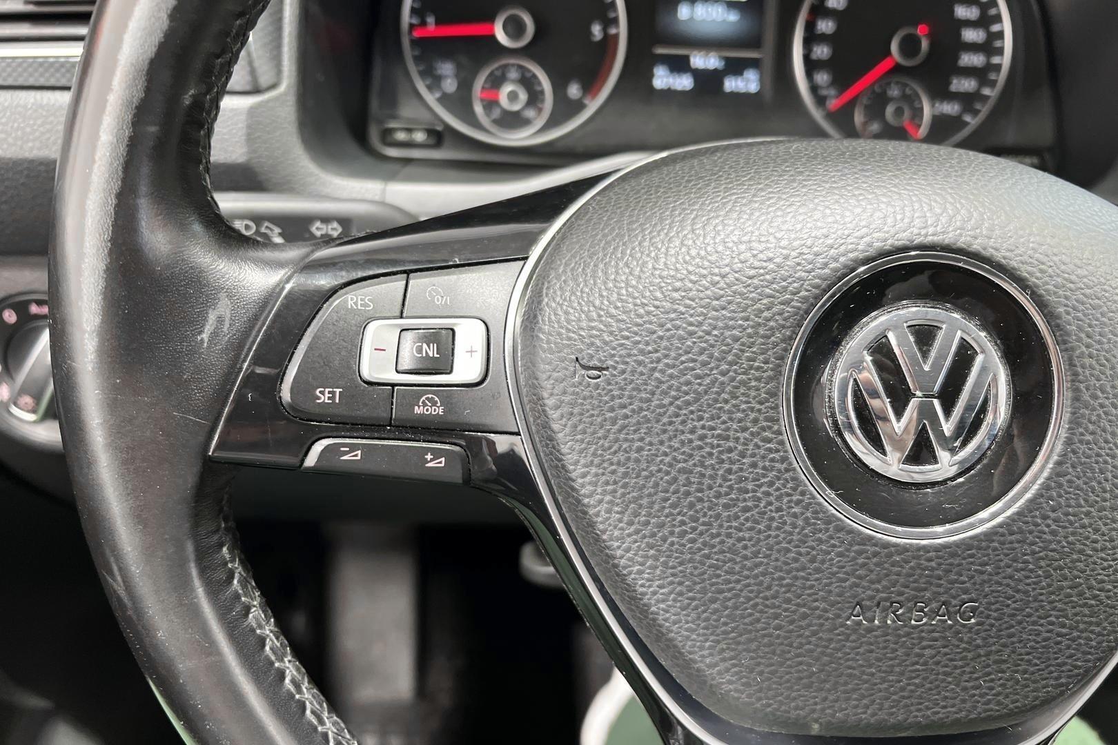 VOLKSWAGEN Caddy Maxi 21