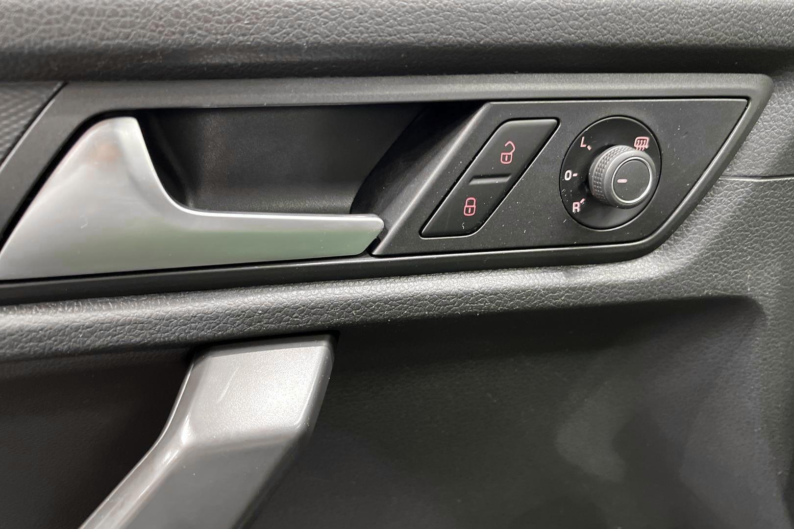 VOLKSWAGEN Caddy Maxi 23