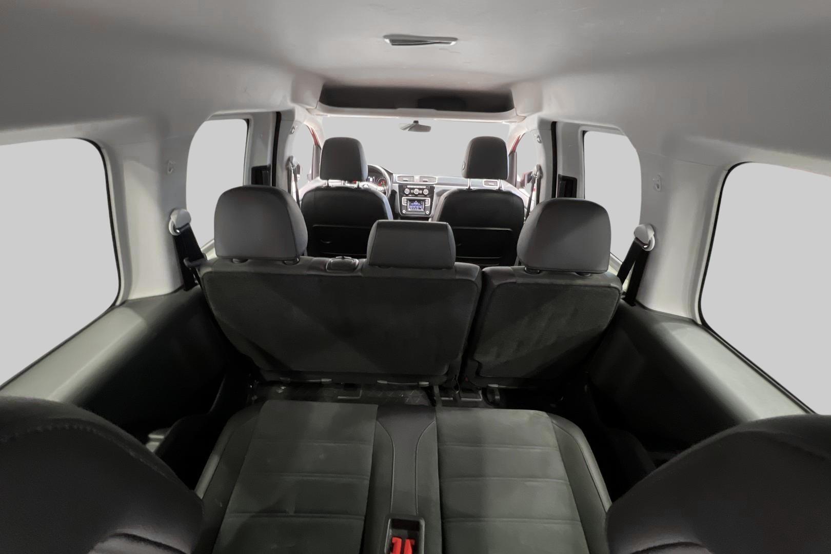 VOLKSWAGEN Caddy Maxi 30