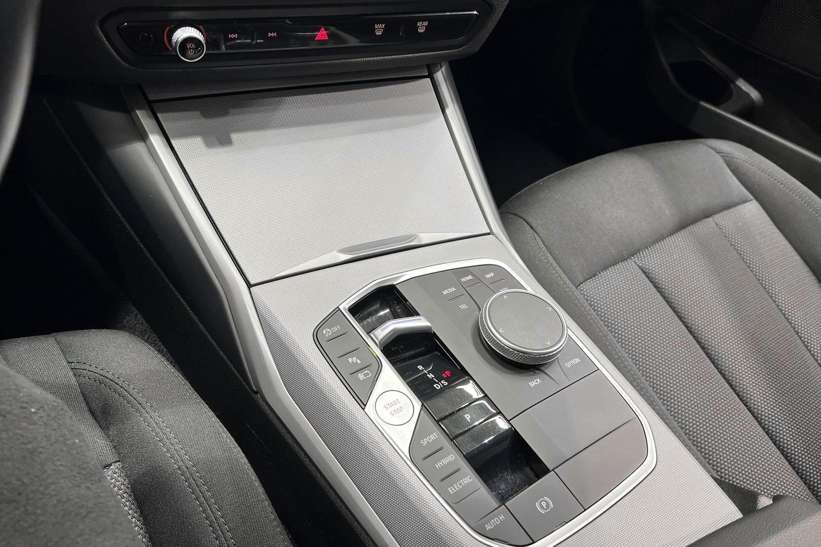 BMW 3-SARJA 2023