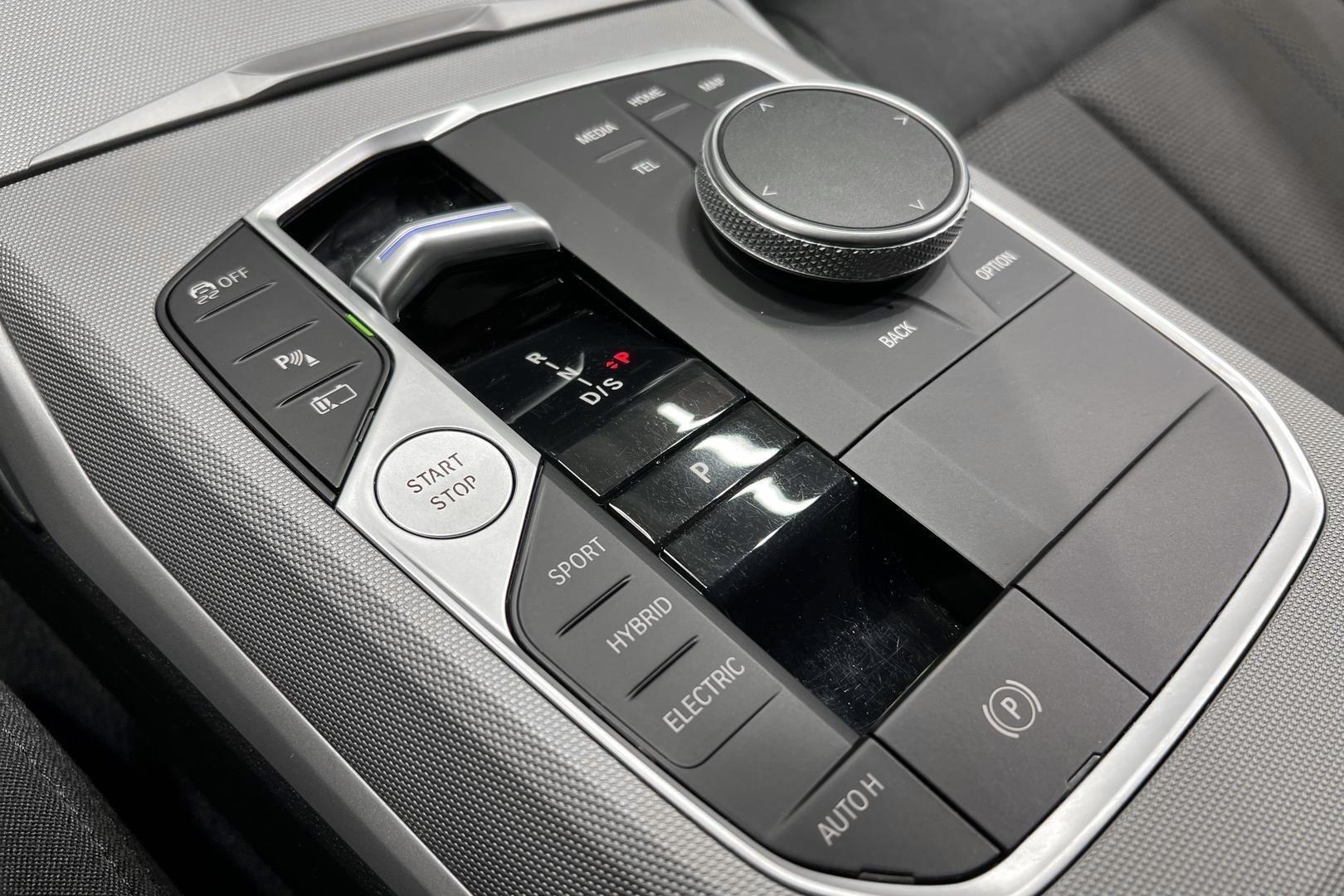 BMW 3-SARJA 2023