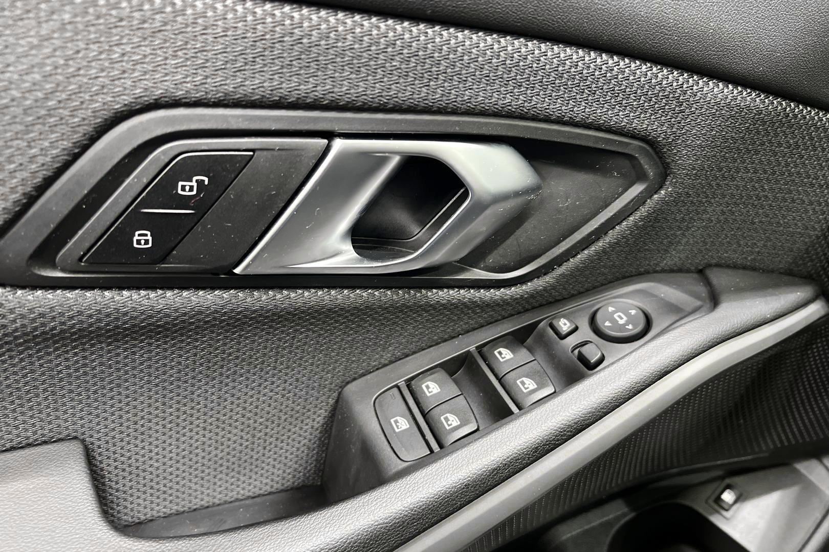 BMW 3-SARJA 2023