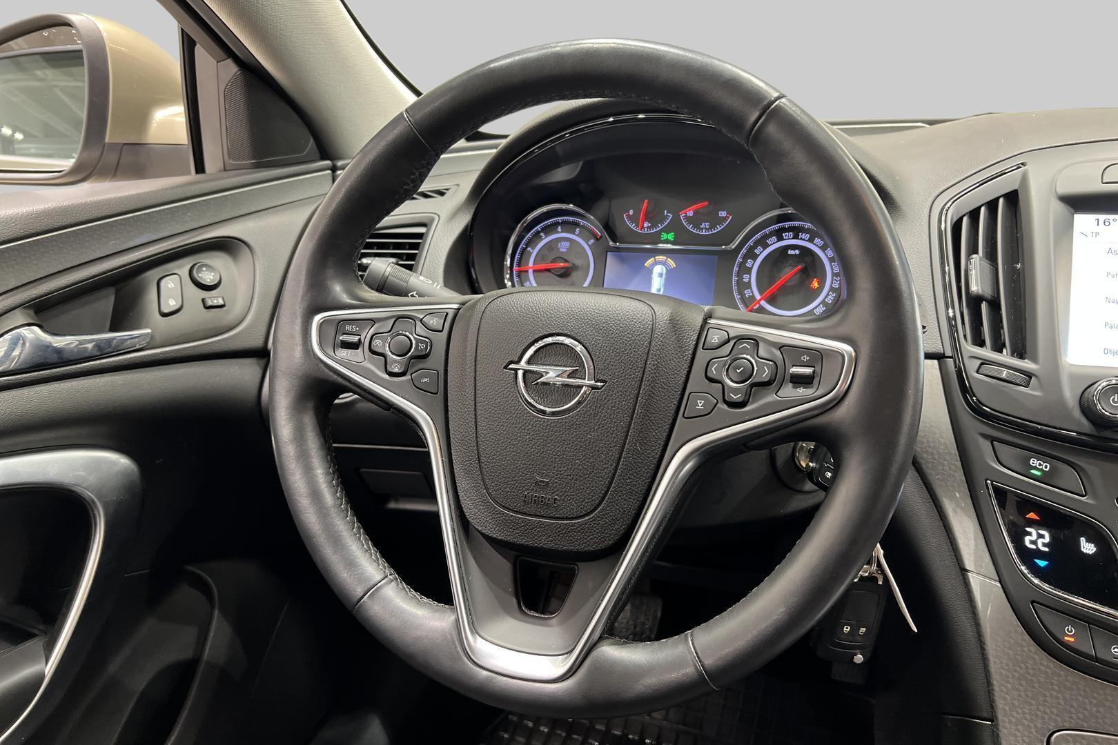 OPEL Insignia 2015
