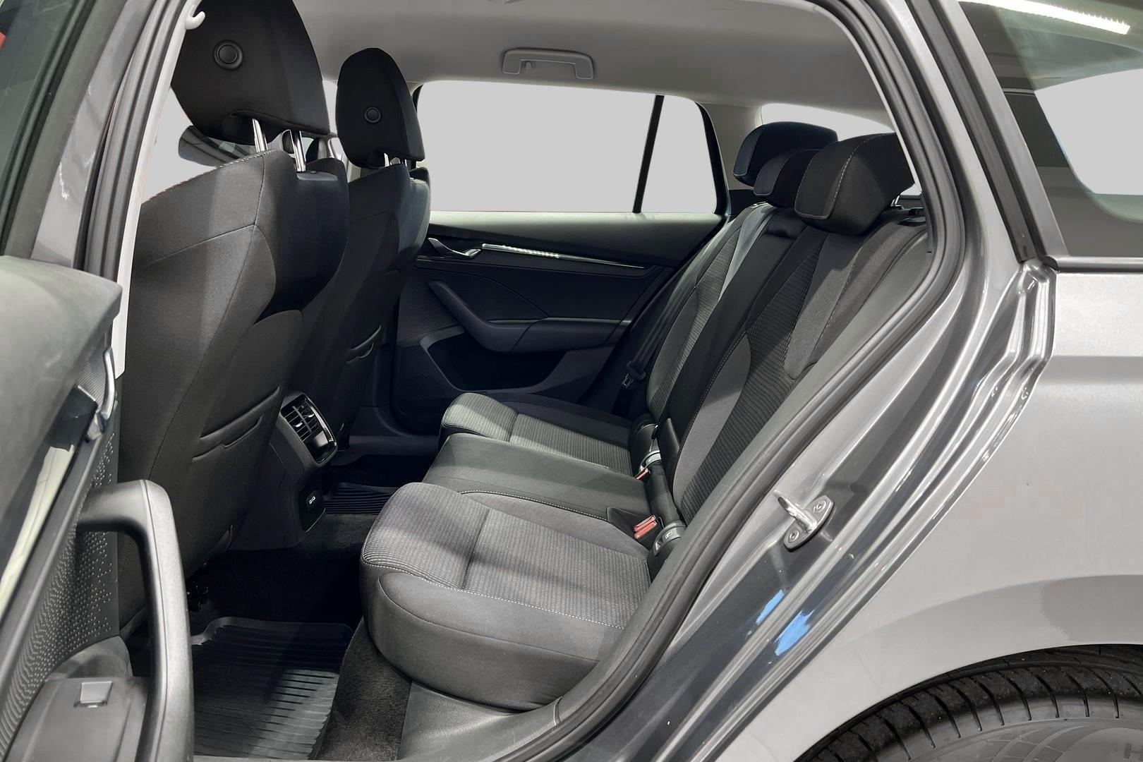 SKODA Octavia 10