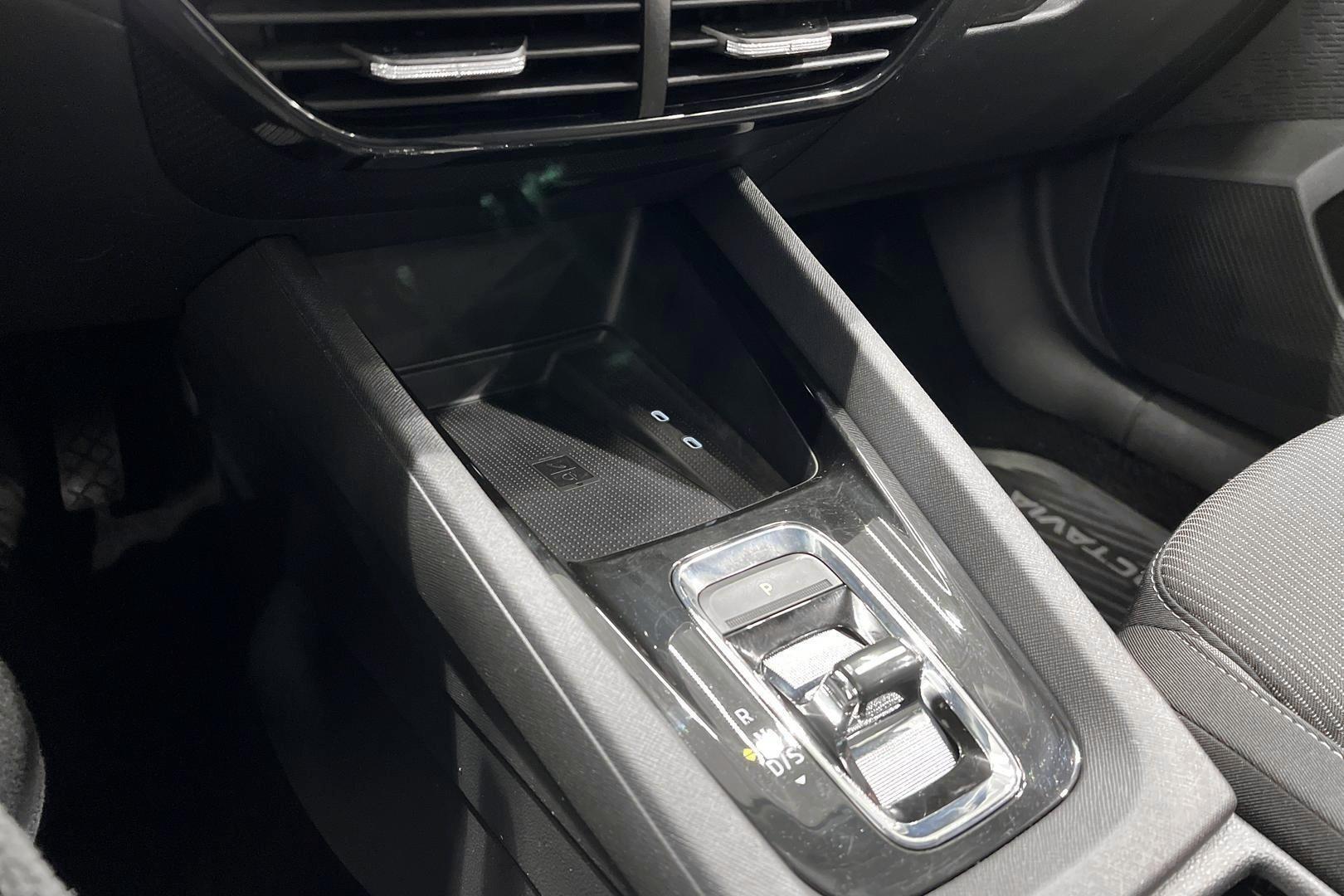 SKODA Octavia 24