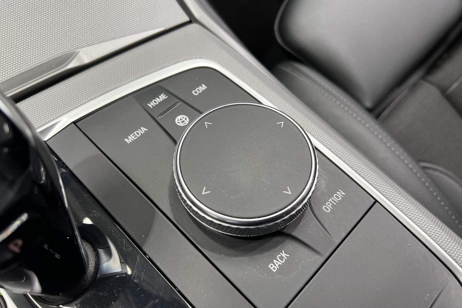 BMW 3-SARJA 2021