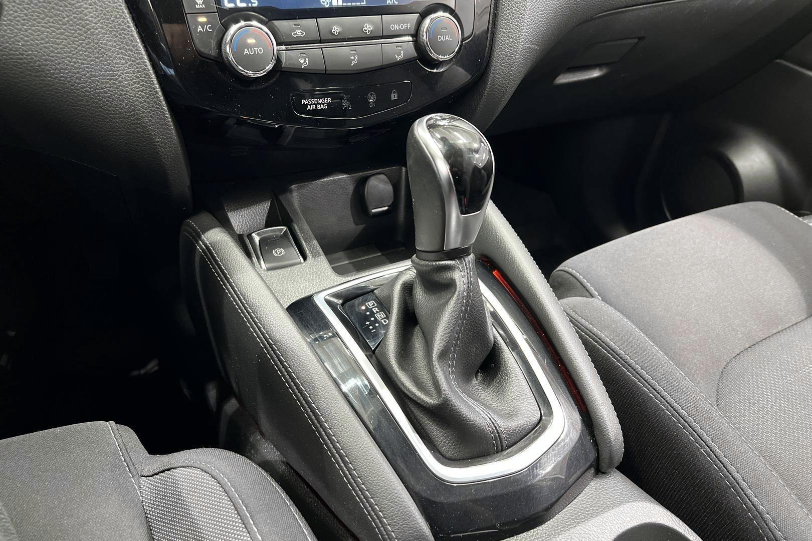 NISSAN Qashqai 17