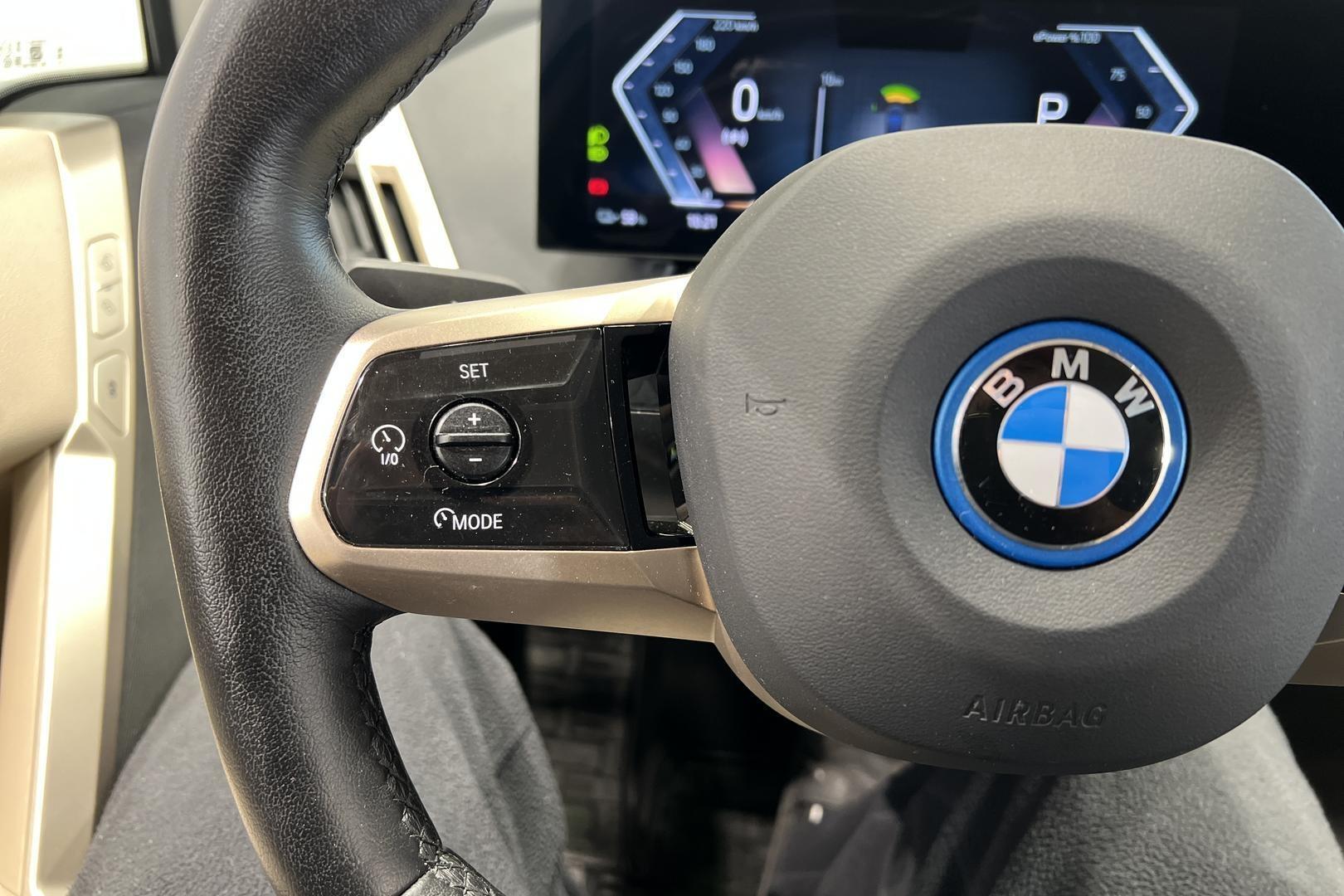 BMW IX 2023