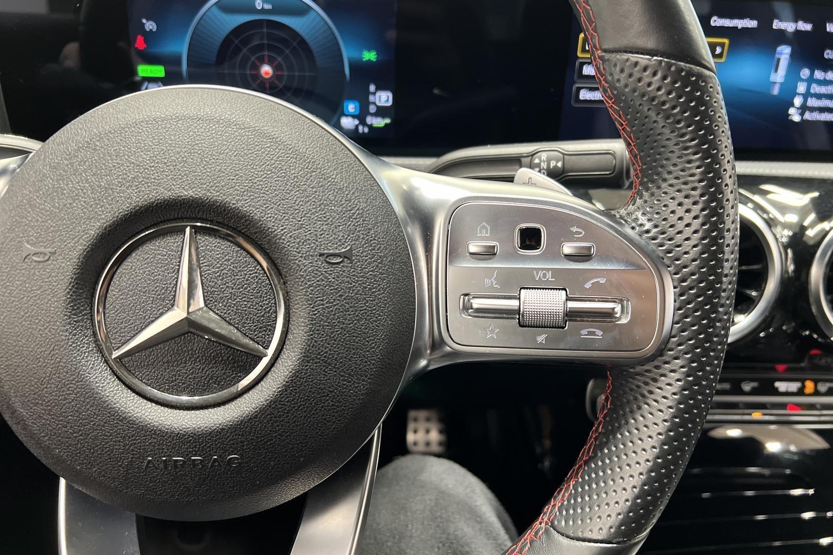 MERCEDES-BENZ A 2021