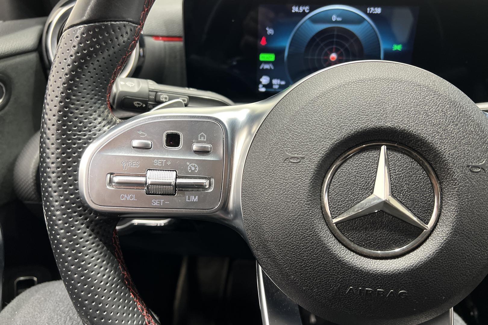 MERCEDES-BENZ A 2021