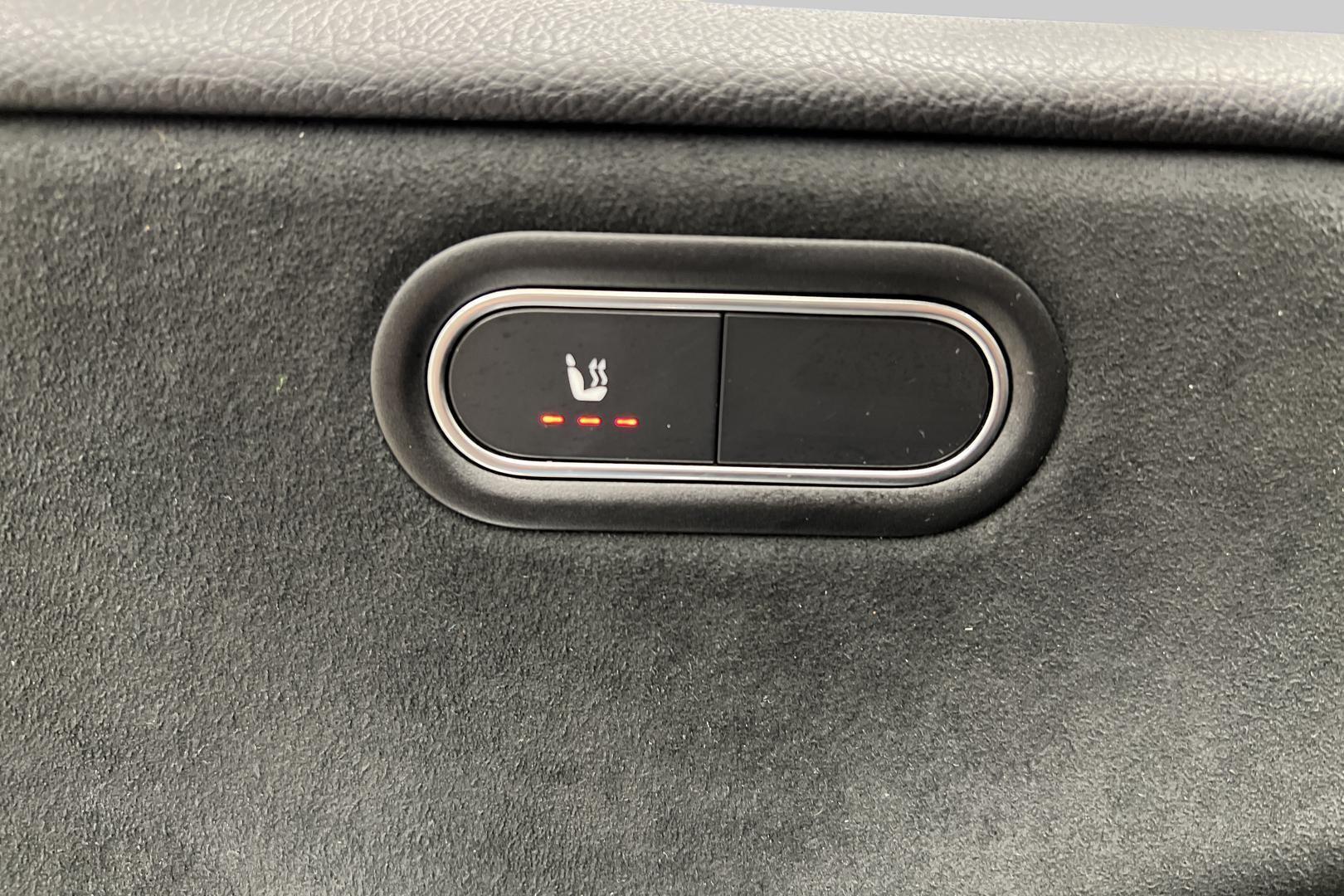 MERCEDES-BENZ A 2021