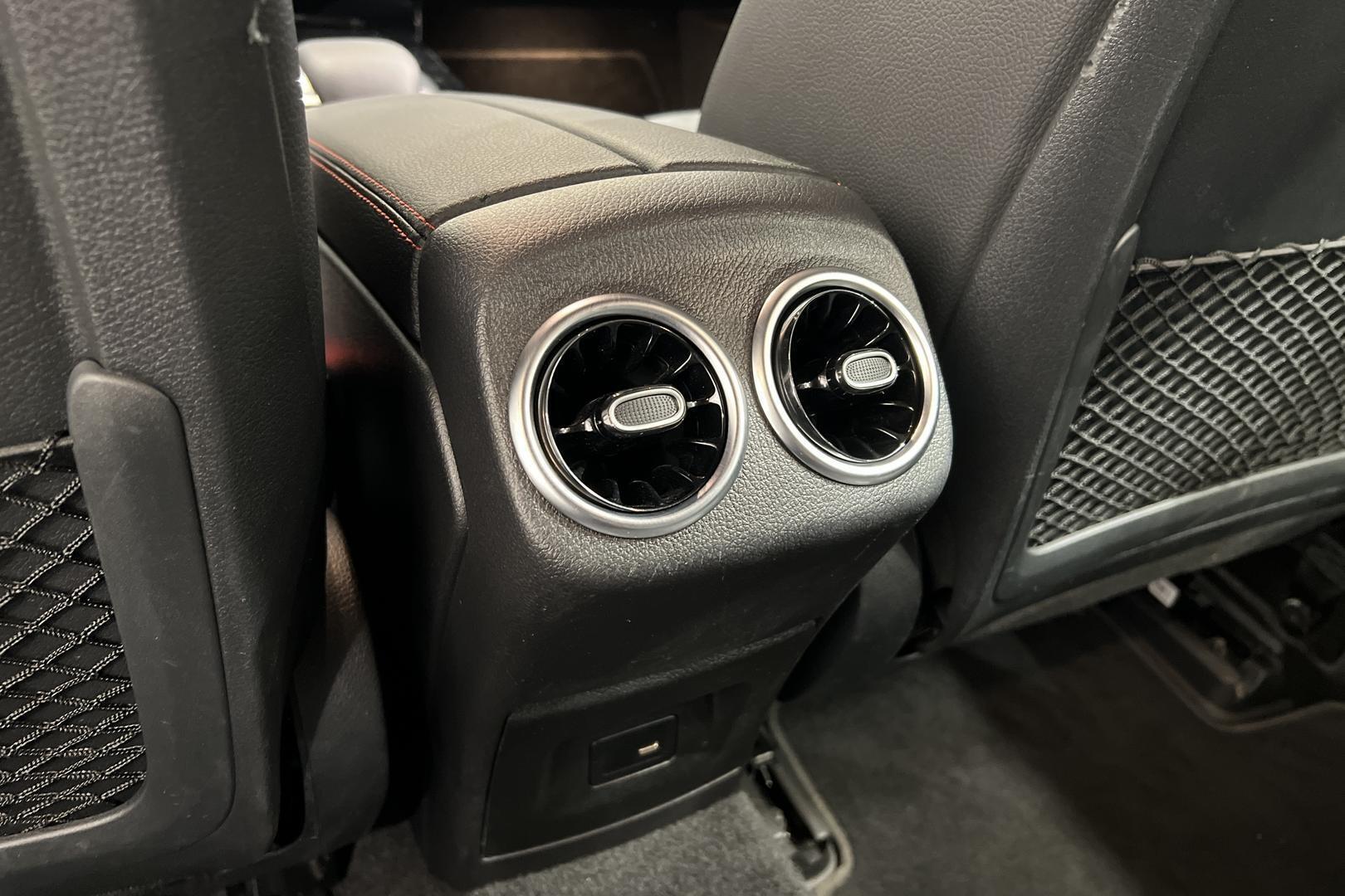MERCEDES-BENZ A 2021