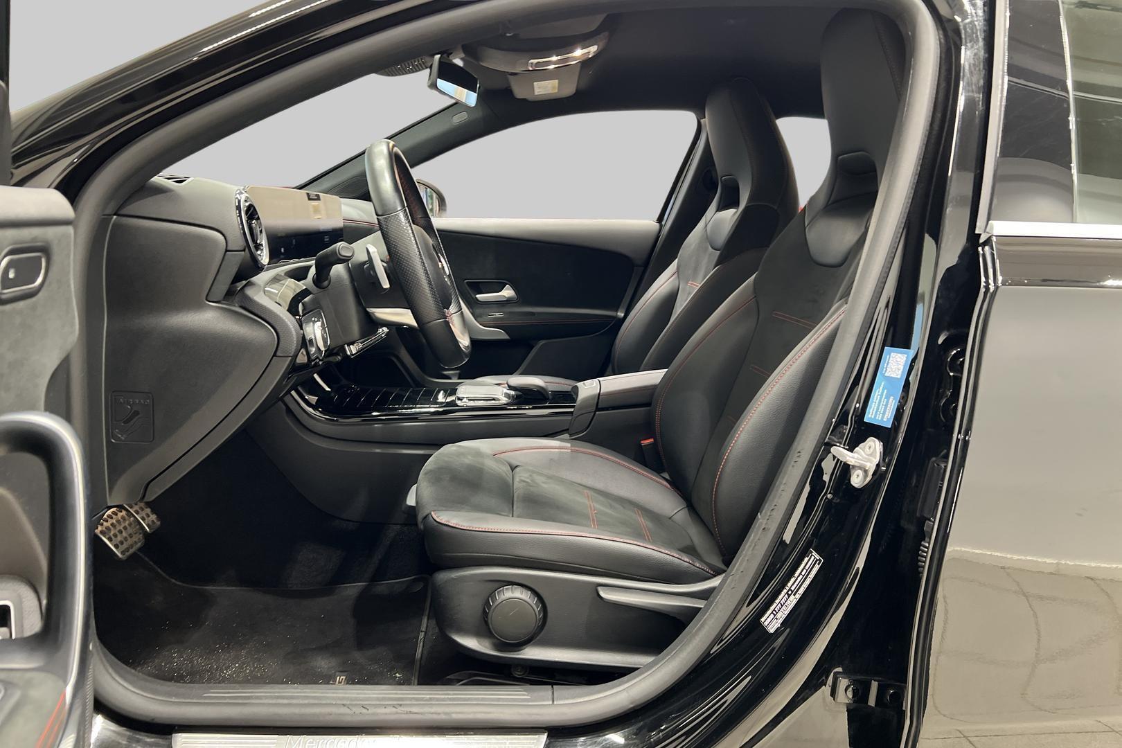 MERCEDES-BENZ A 2021