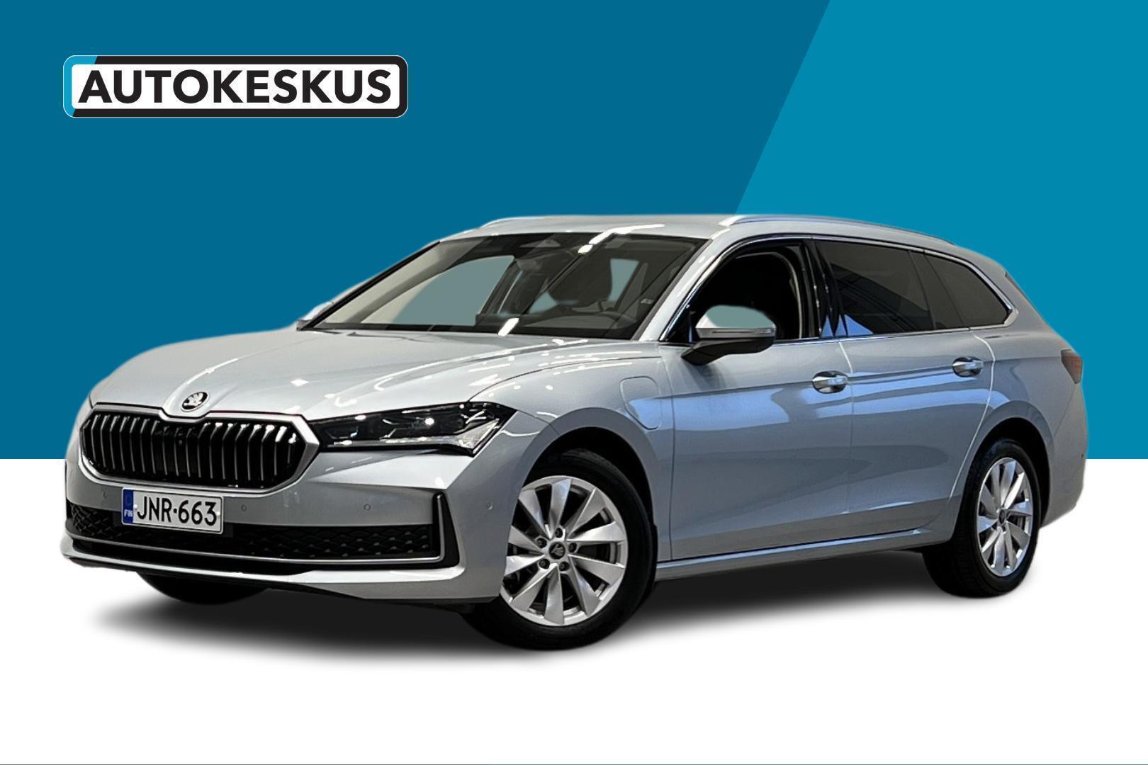 SKODA Superb 2025