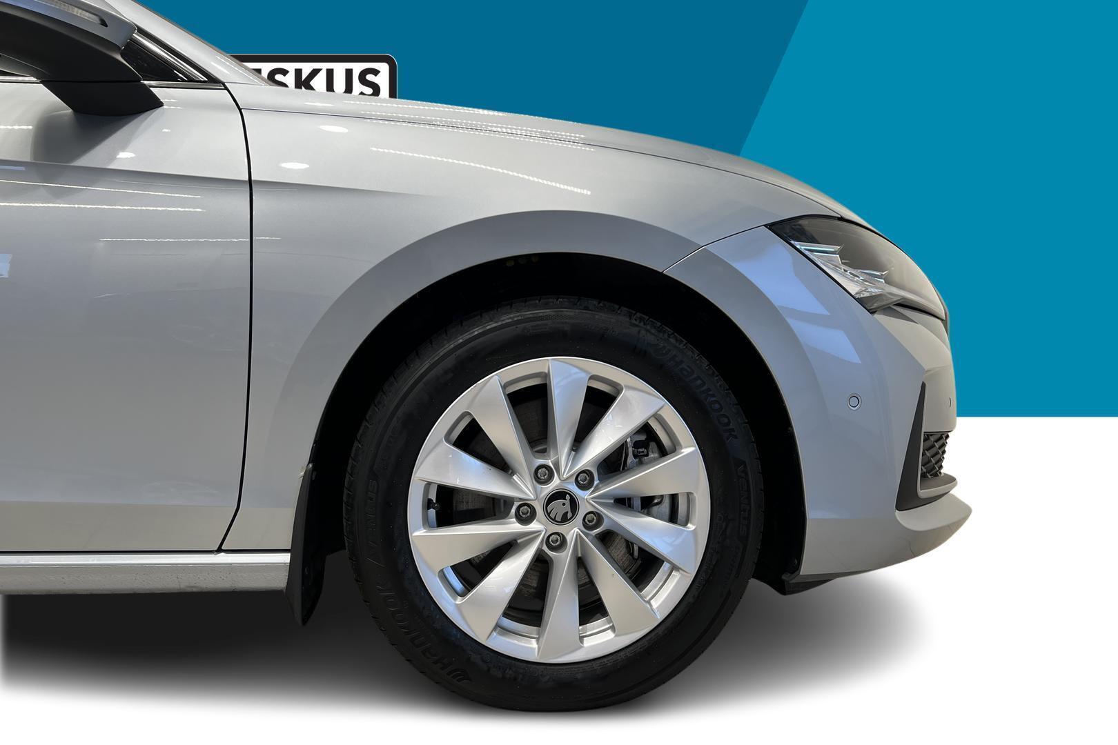 SKODA Superb 2025