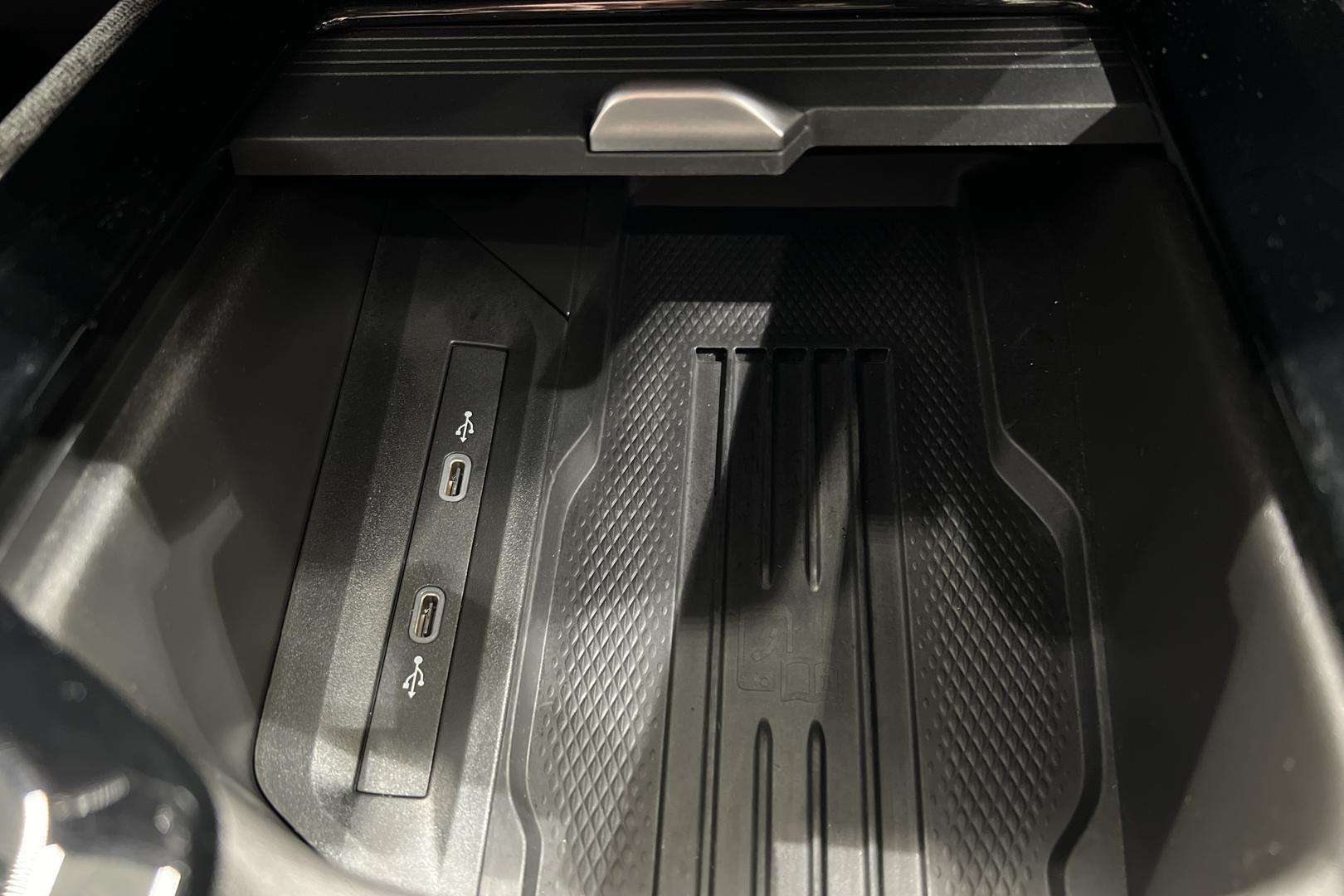 SKODA Superb 2025