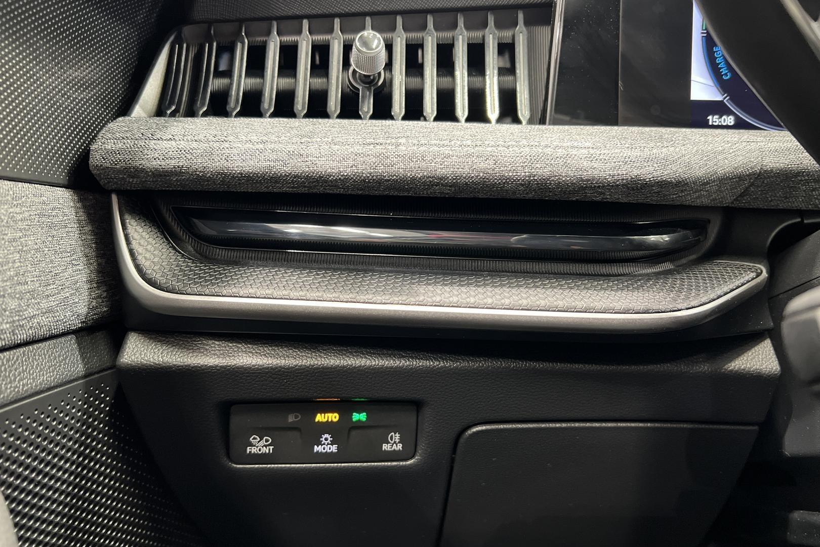 SKODA Superb 2025
