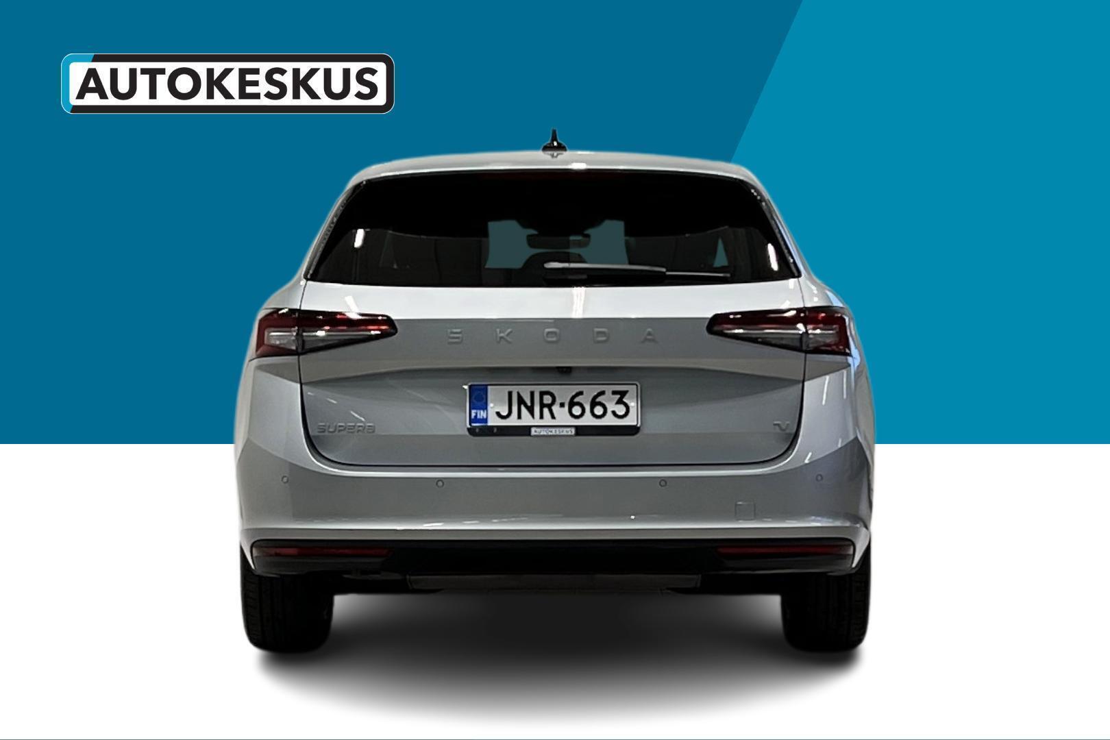 SKODA Superb 2025