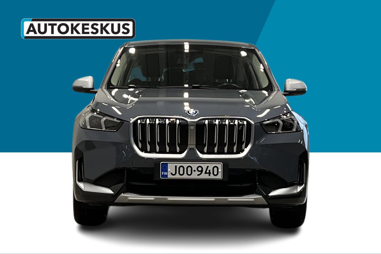 BMW iX1 2024