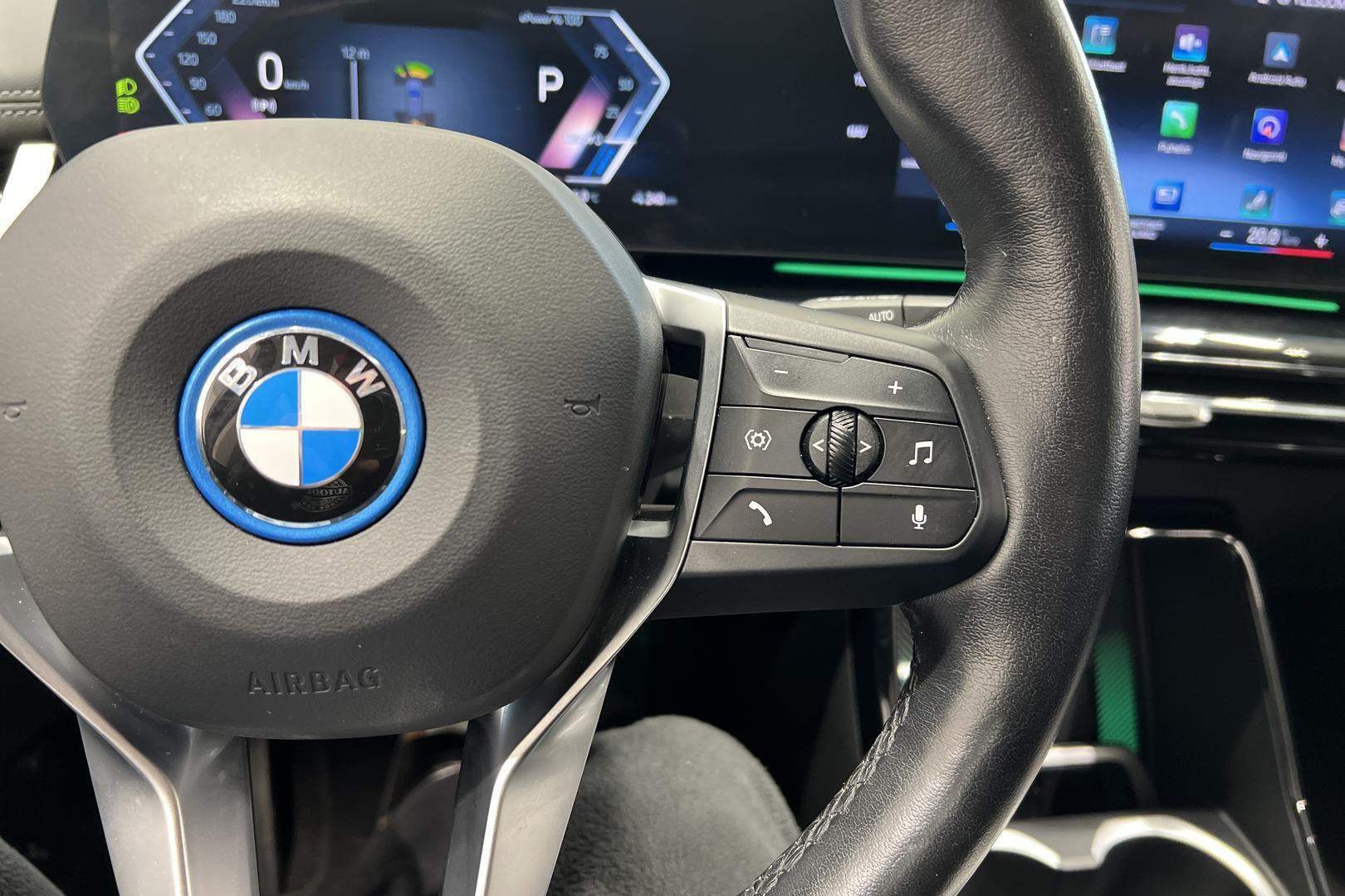 BMW iX1 2024