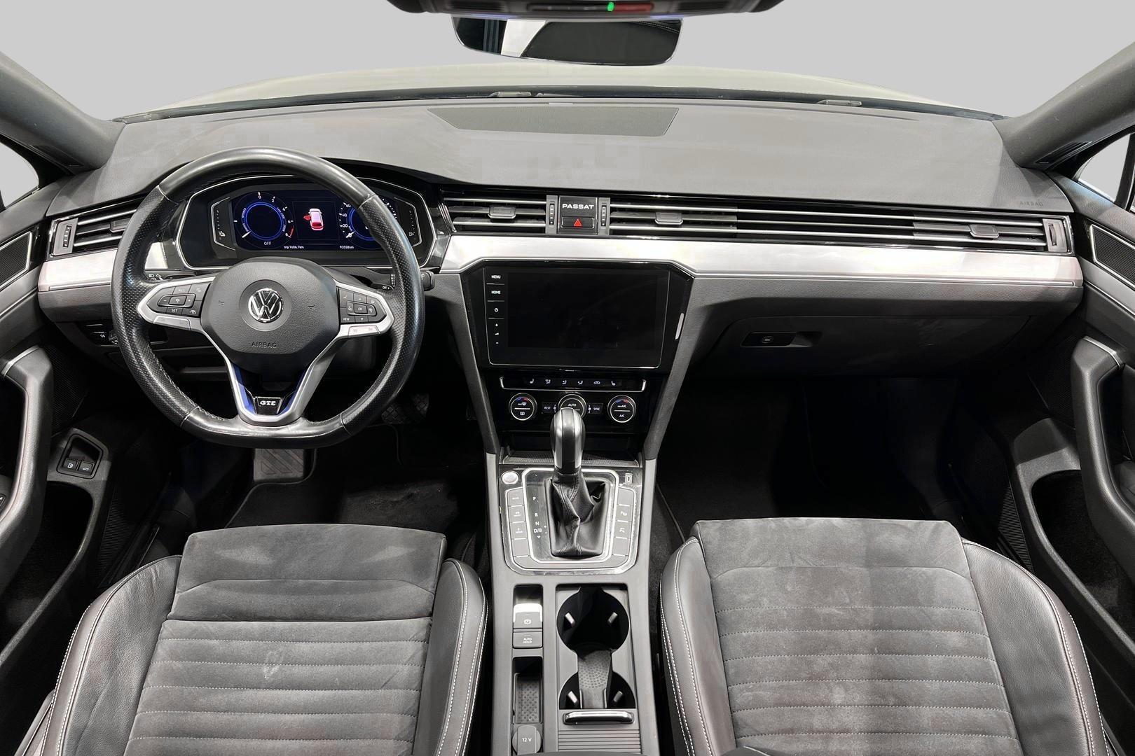 VOLKSWAGEN PASSAT 2020