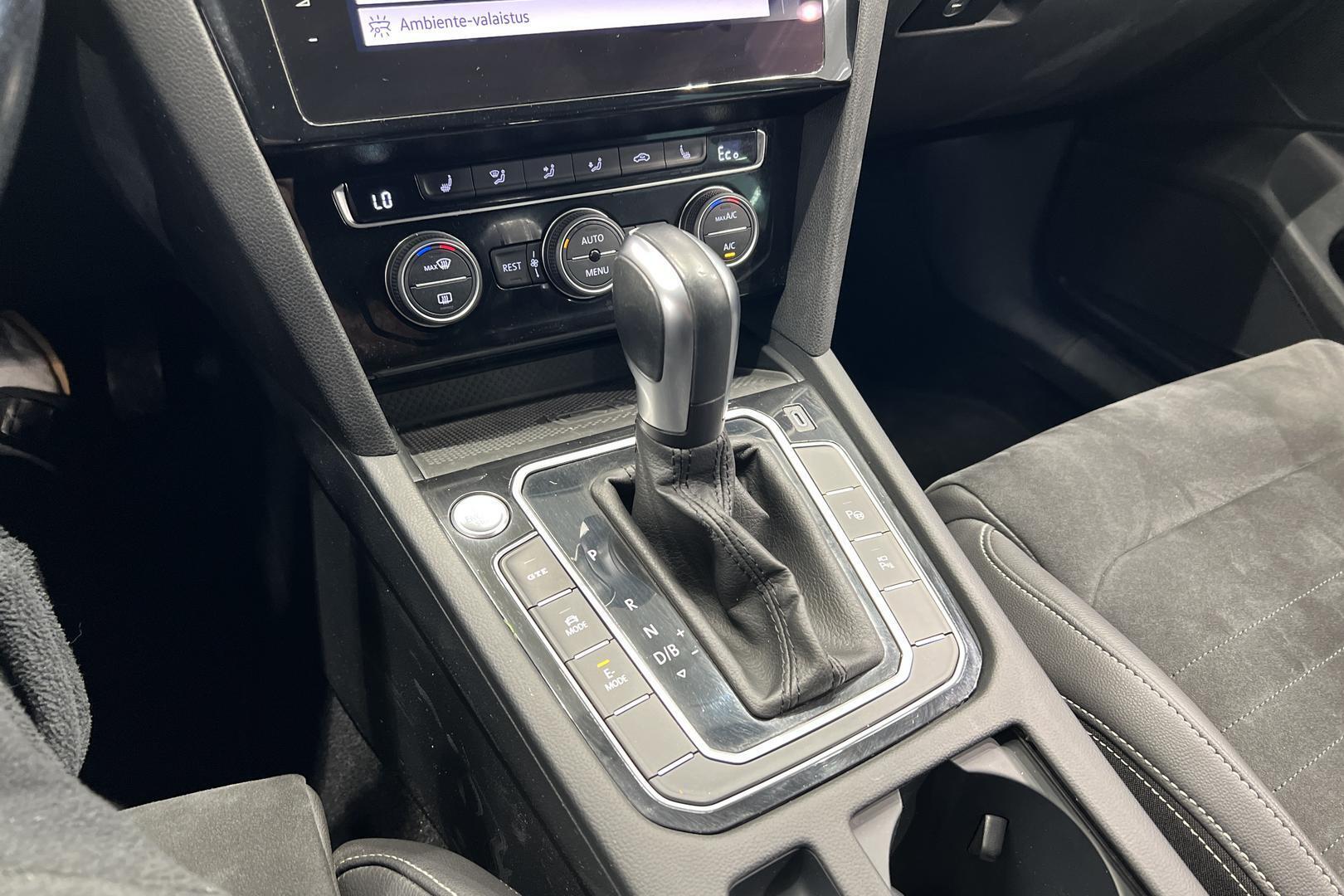 VOLKSWAGEN PASSAT 2020