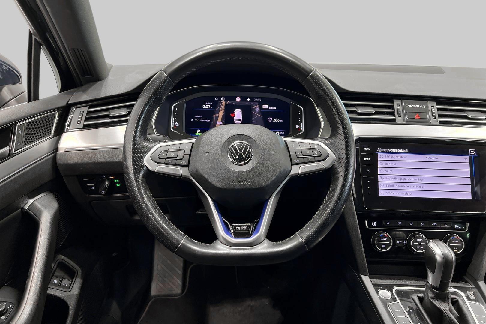 VOLKSWAGEN PASSAT 2020
